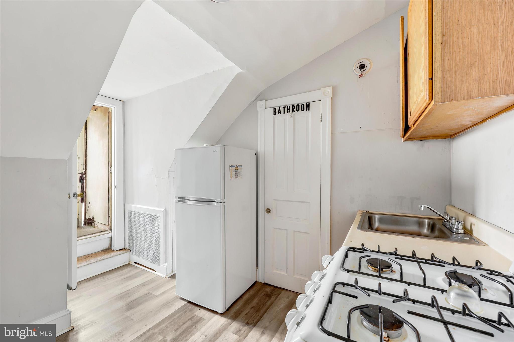 FRANKFORD - Residential Income