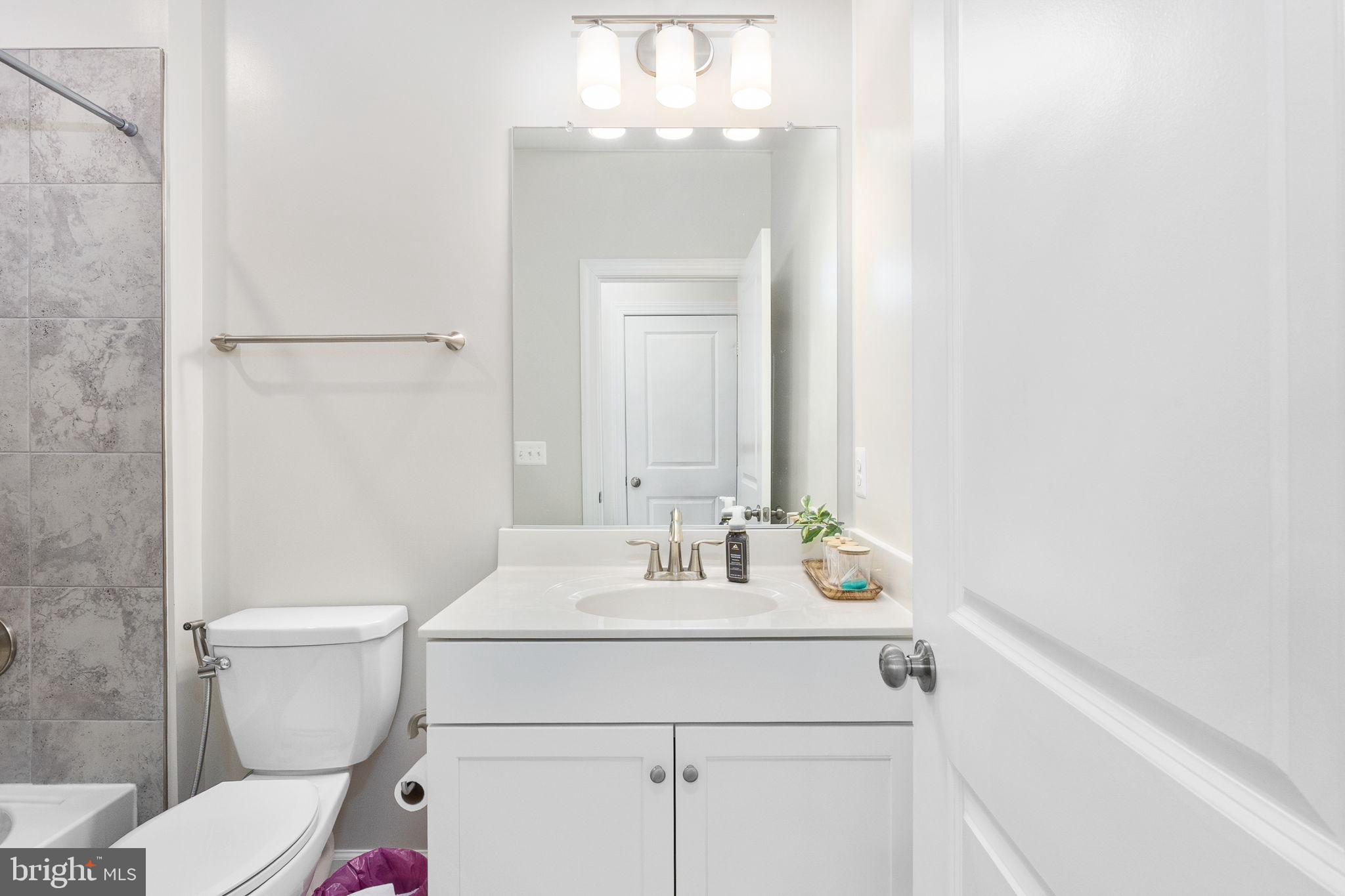 METRO WALK AT MOOREFIELD STATION - Residential