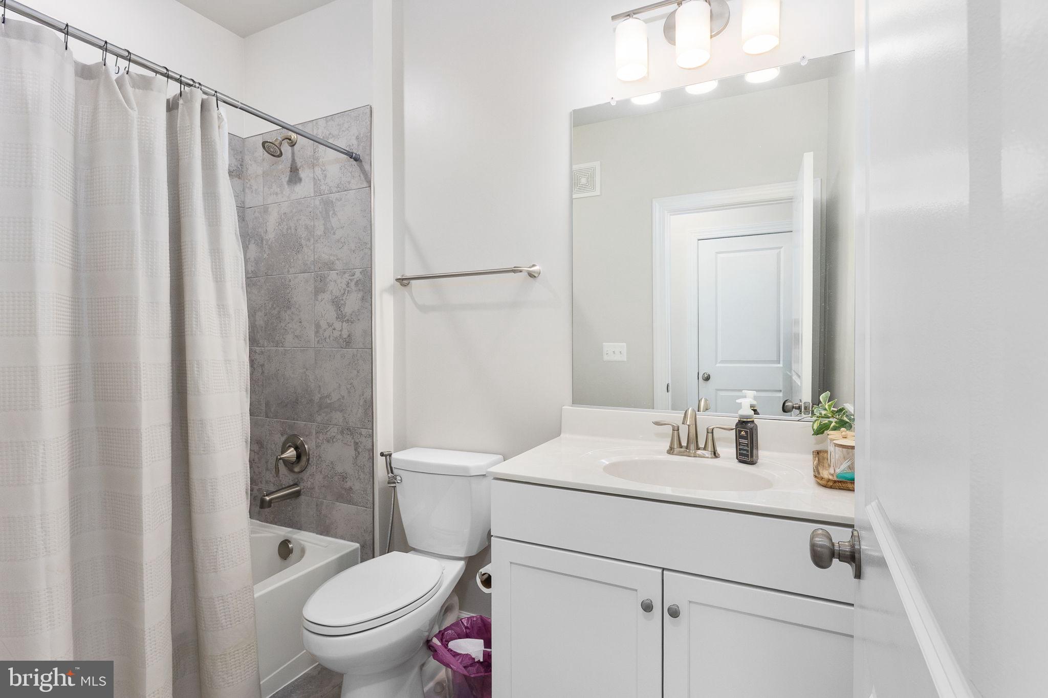 METRO WALK AT MOOREFIELD STATION - Residential
