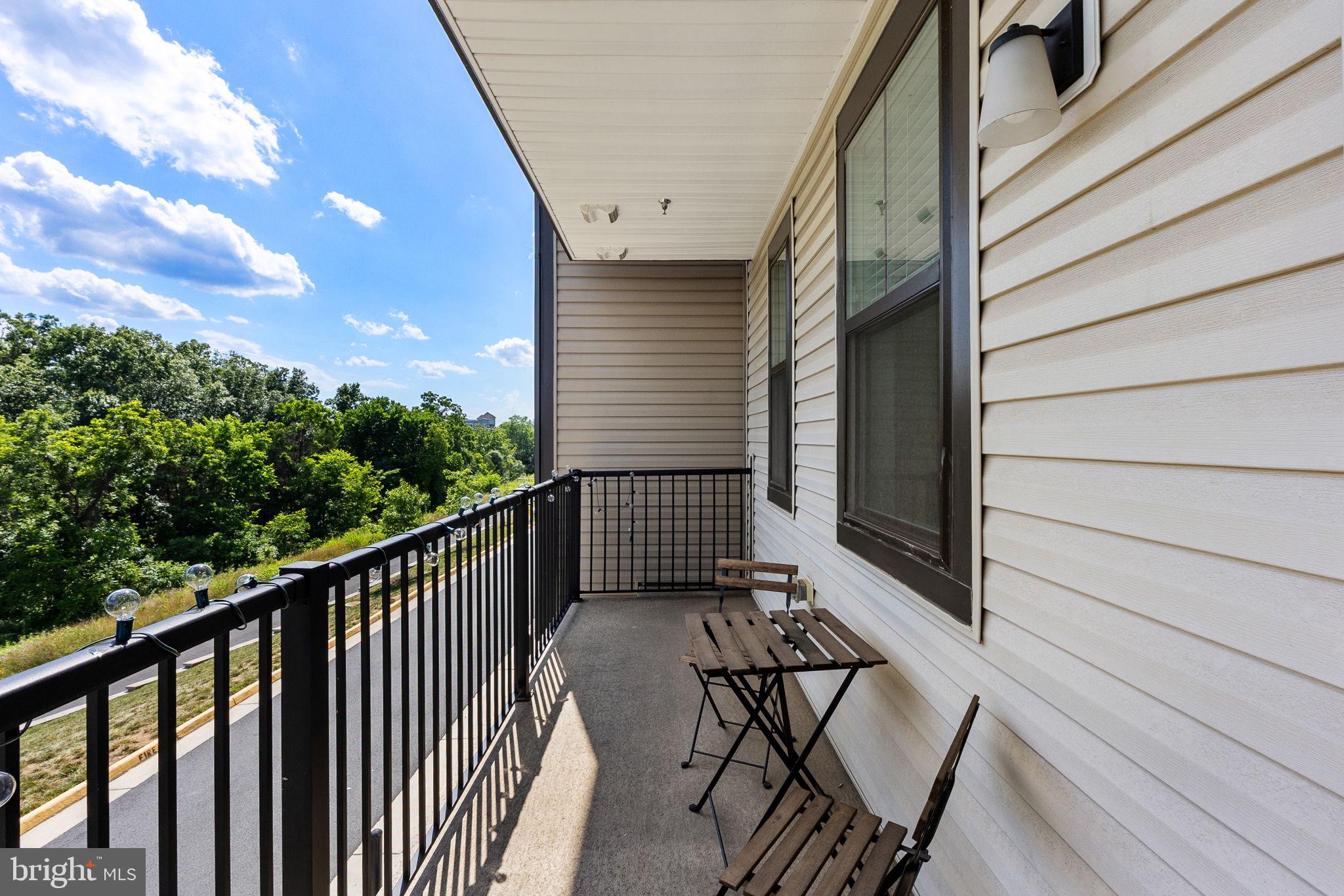 METRO WALK AT MOOREFIELD STATION - Residential