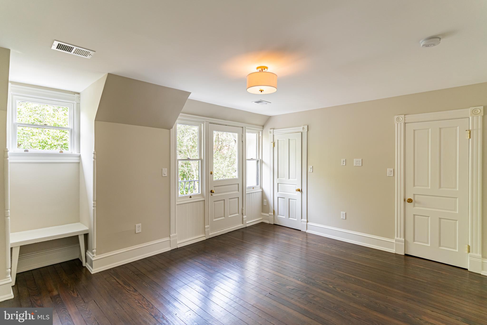 GEORGETOWN - Residential