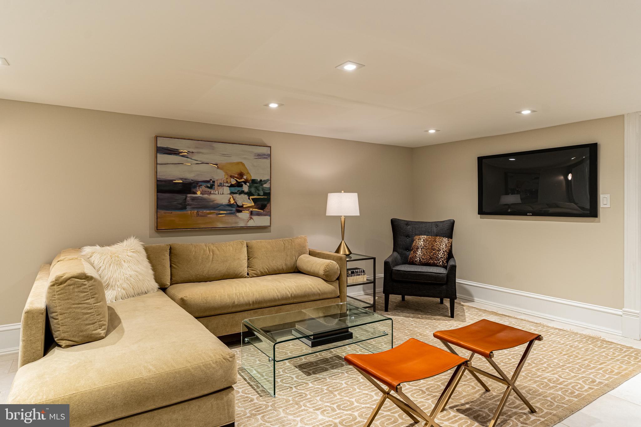 GEORGETOWN - Residential