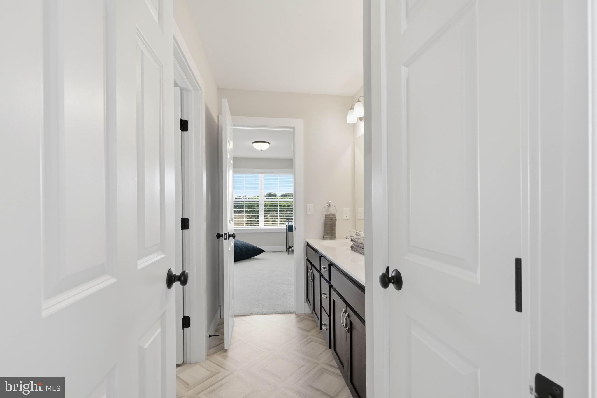 SUMMER LAYNE - Residential