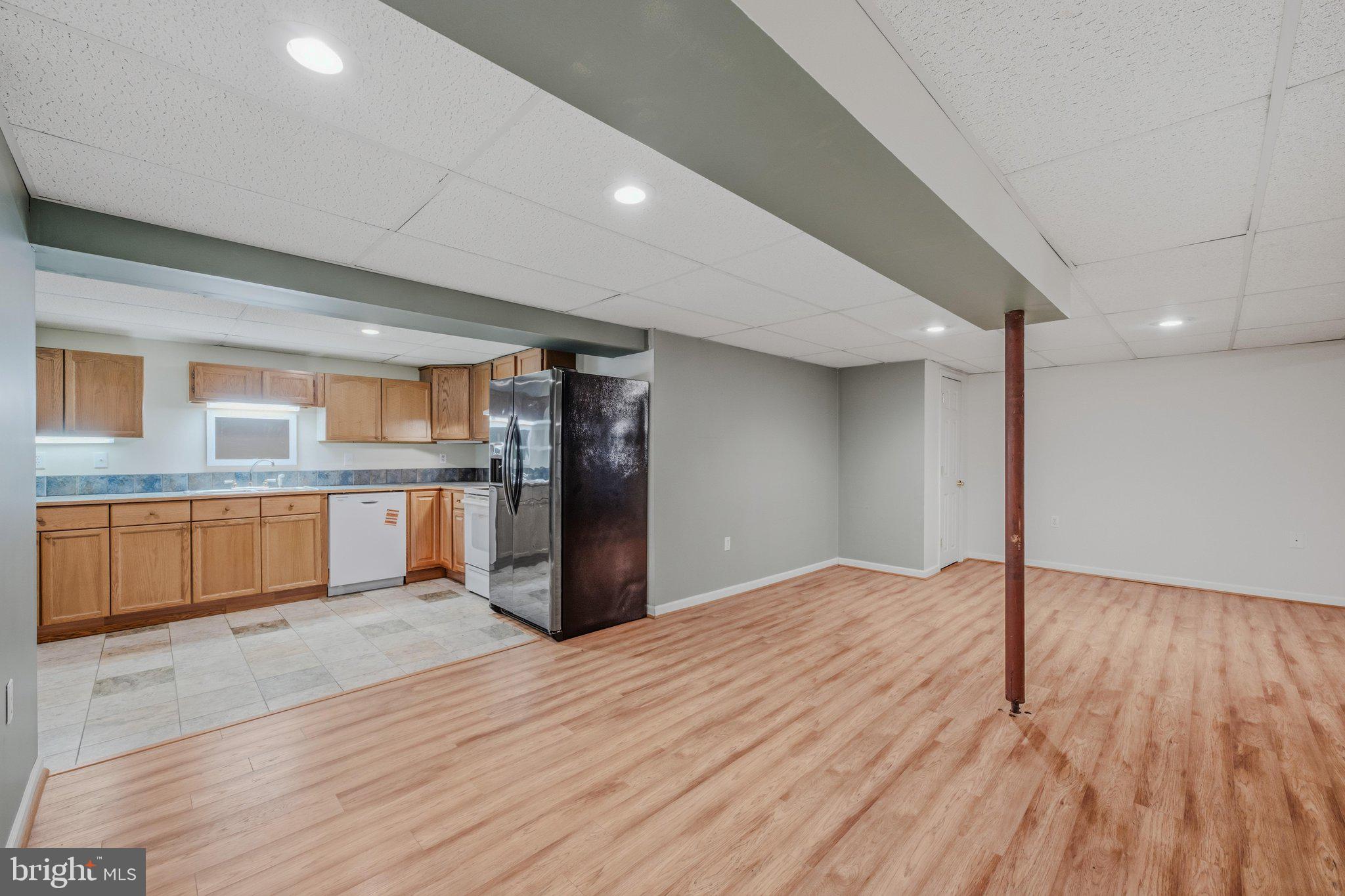 SHERWOOD FOREST - Residential