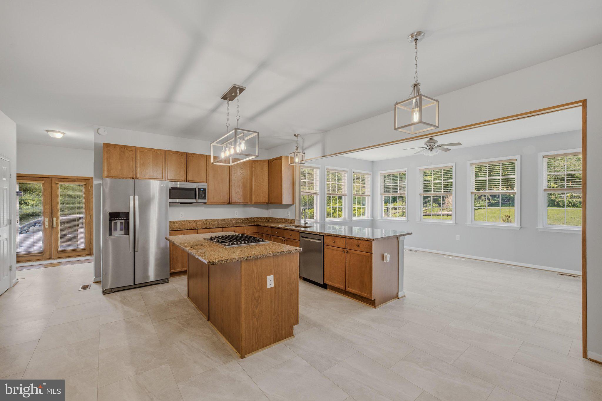 SHERWOOD FOREST - Residential