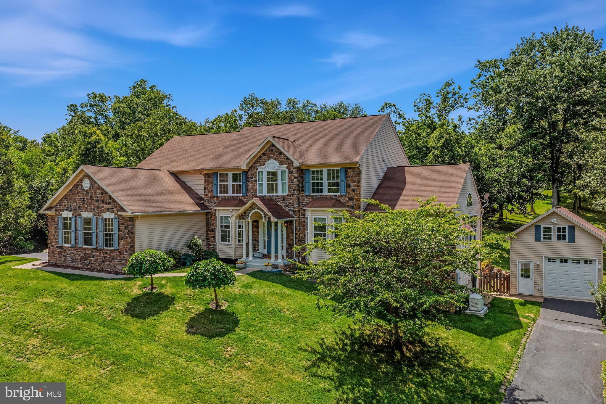 SHERWOOD FOREST - Residential