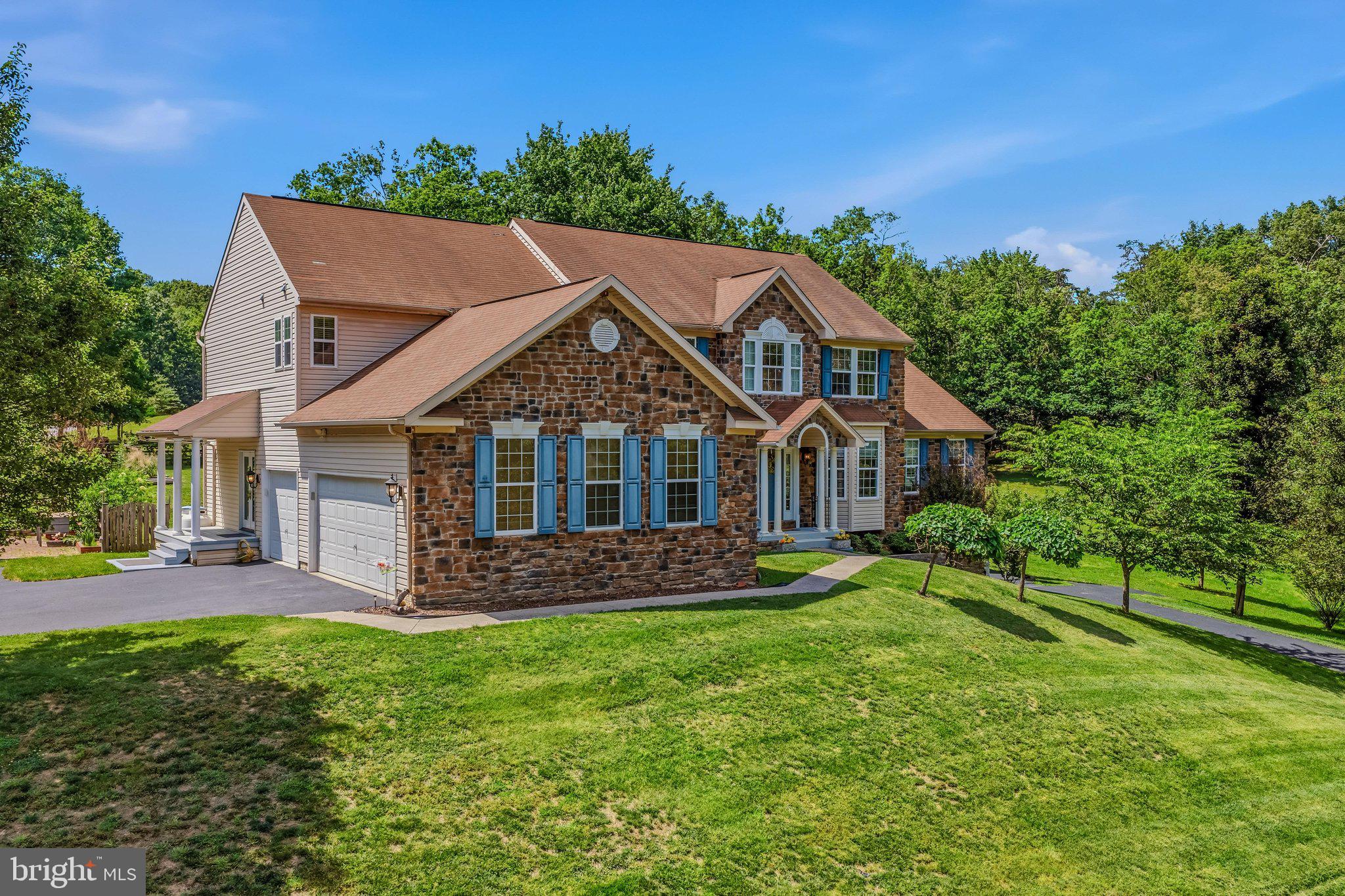 SHERWOOD FOREST - Residential
