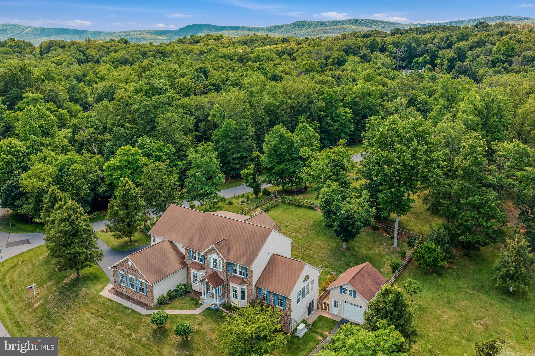 SHERWOOD FOREST - Residential