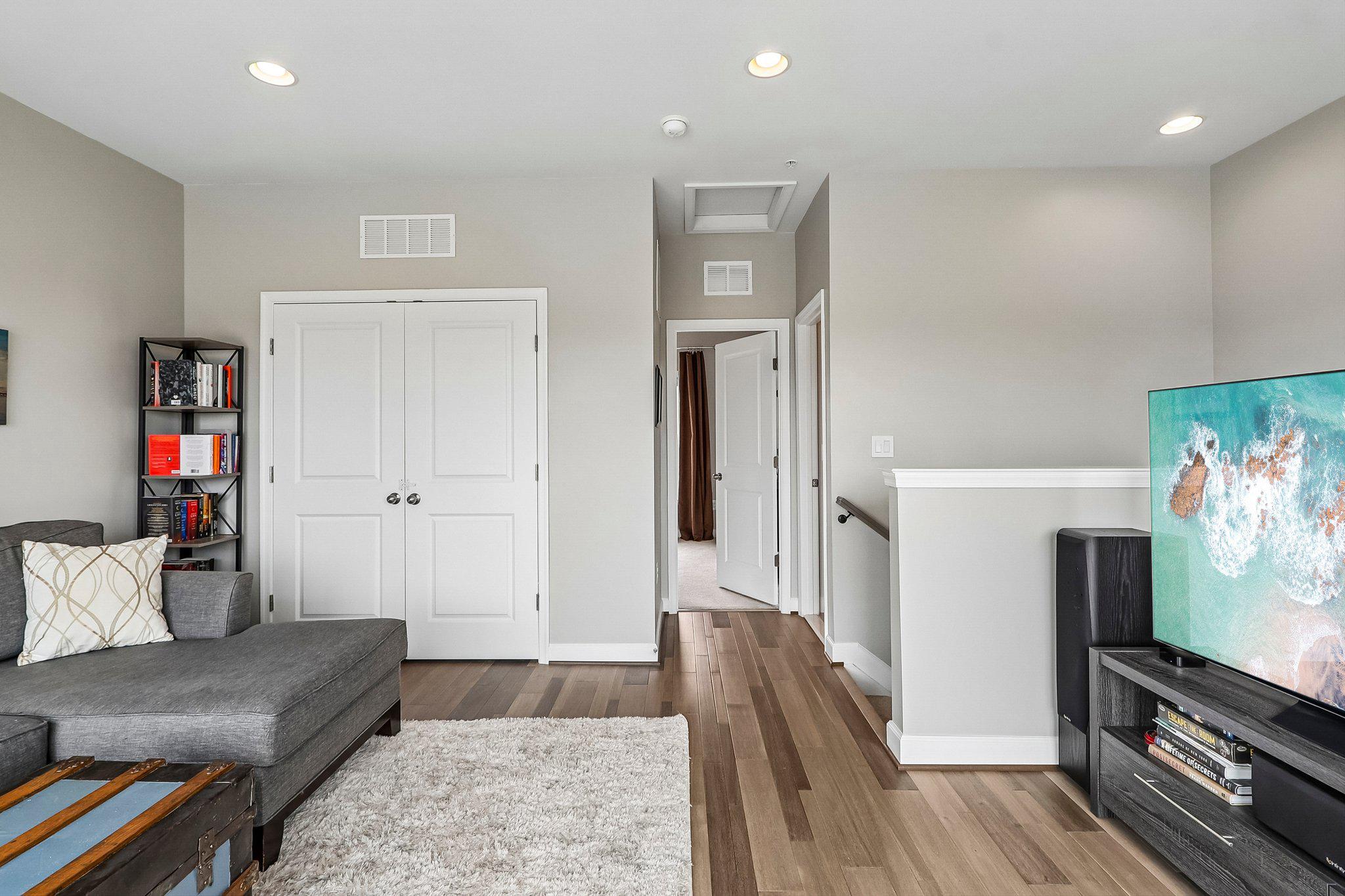 POTOMAC OVERLOOK AT NATIONAL HARBOR - Residential