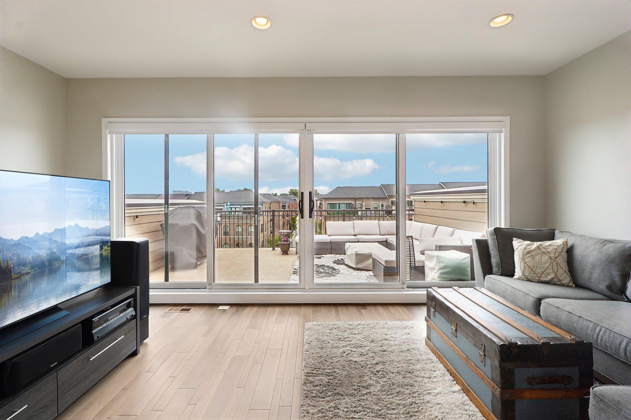 POTOMAC OVERLOOK AT NATIONAL HARBOR - Residential