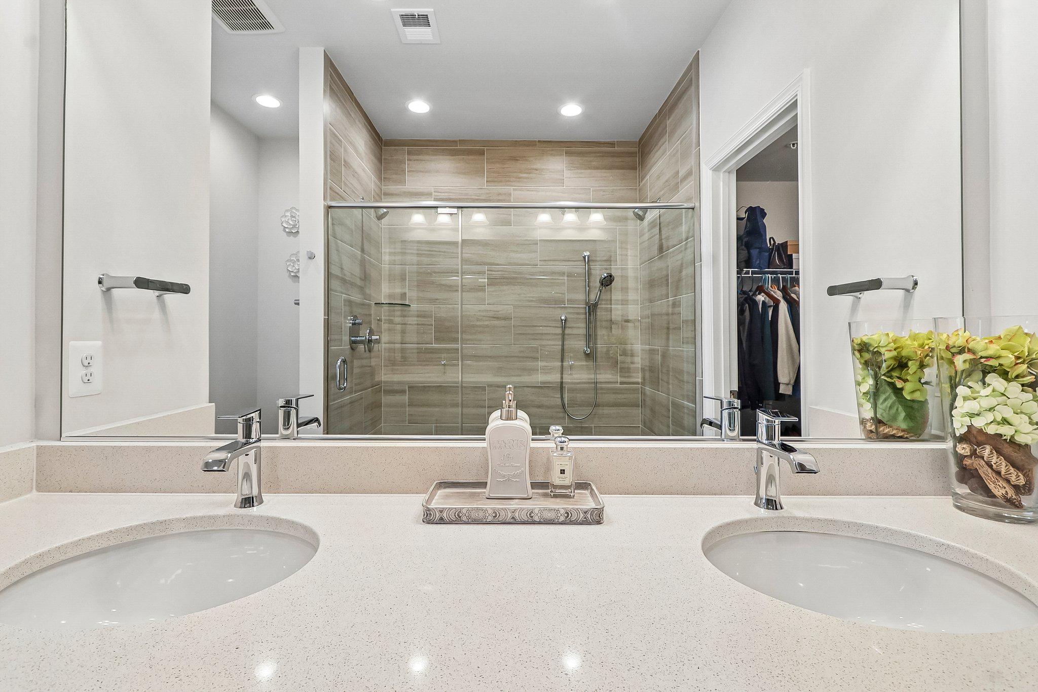 POTOMAC OVERLOOK AT NATIONAL HARBOR - Residential