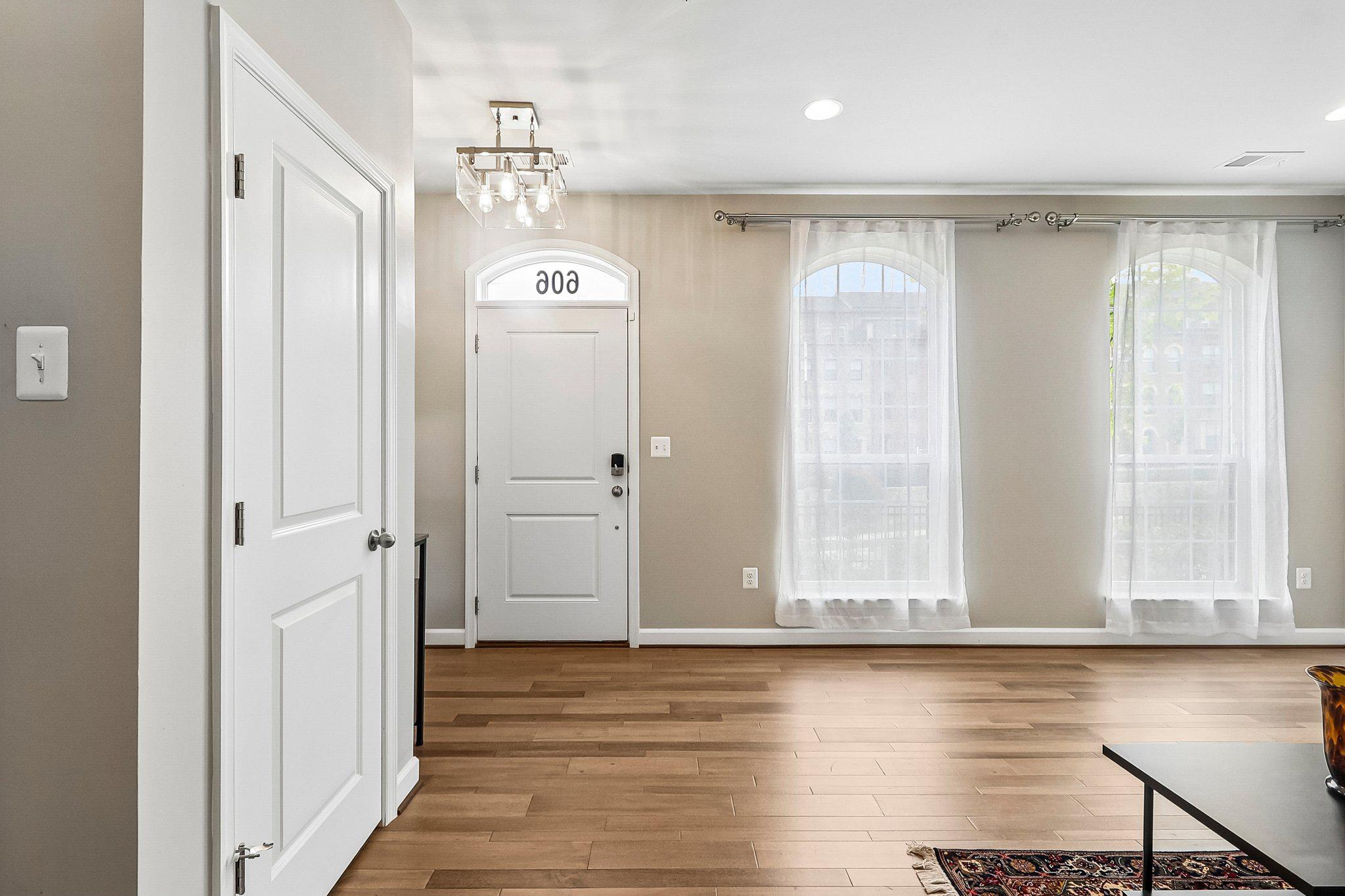POTOMAC OVERLOOK AT NATIONAL HARBOR - Residential