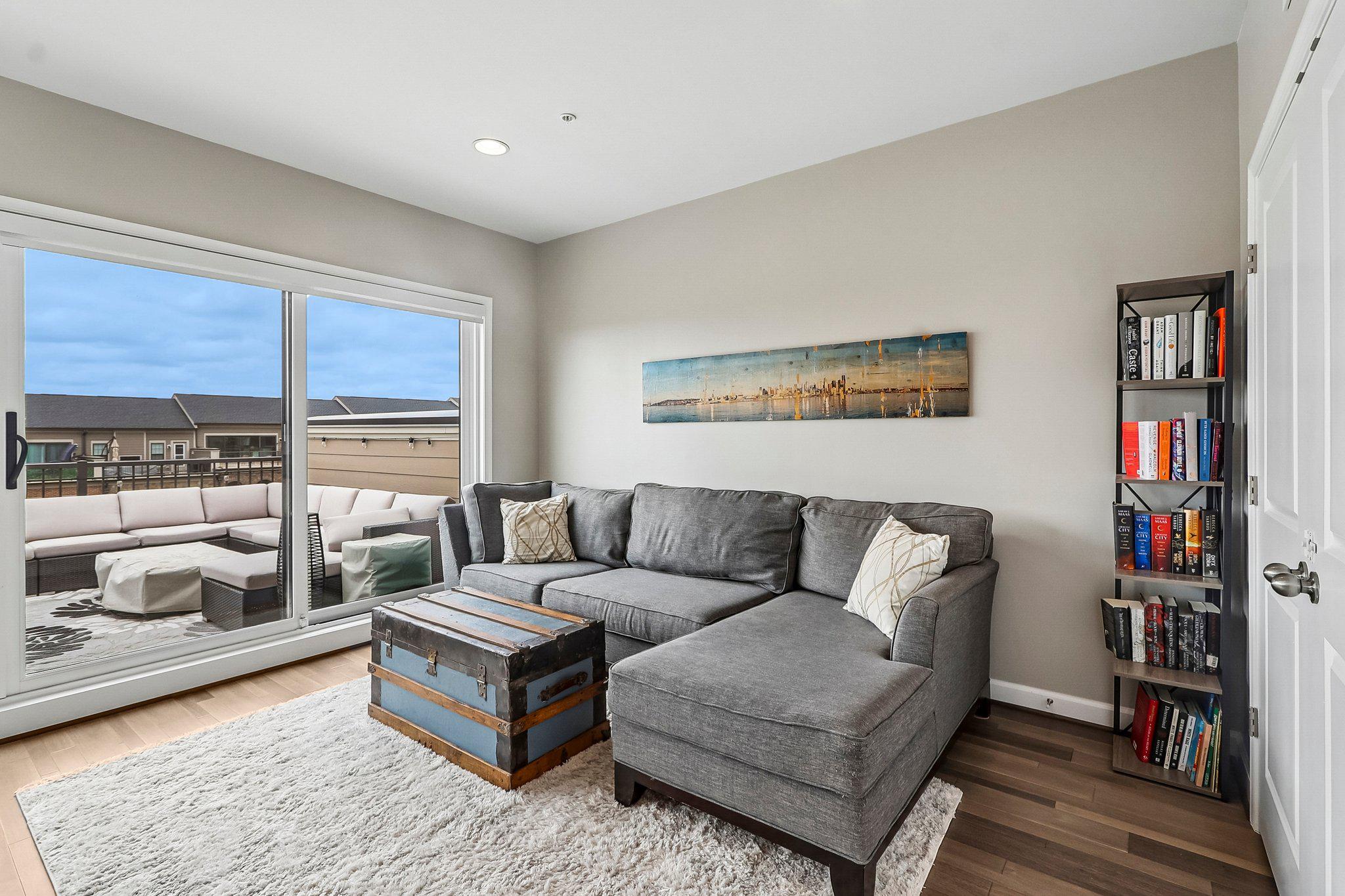 POTOMAC OVERLOOK AT NATIONAL HARBOR - Residential