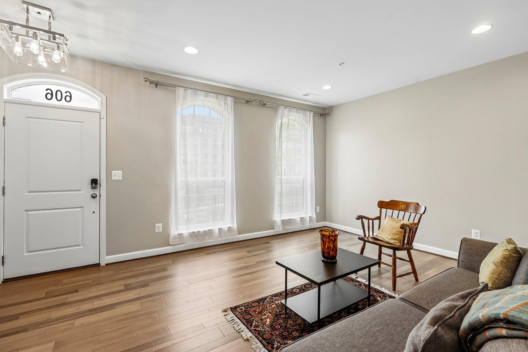 POTOMAC OVERLOOK AT NATIONAL HARBOR - Residential