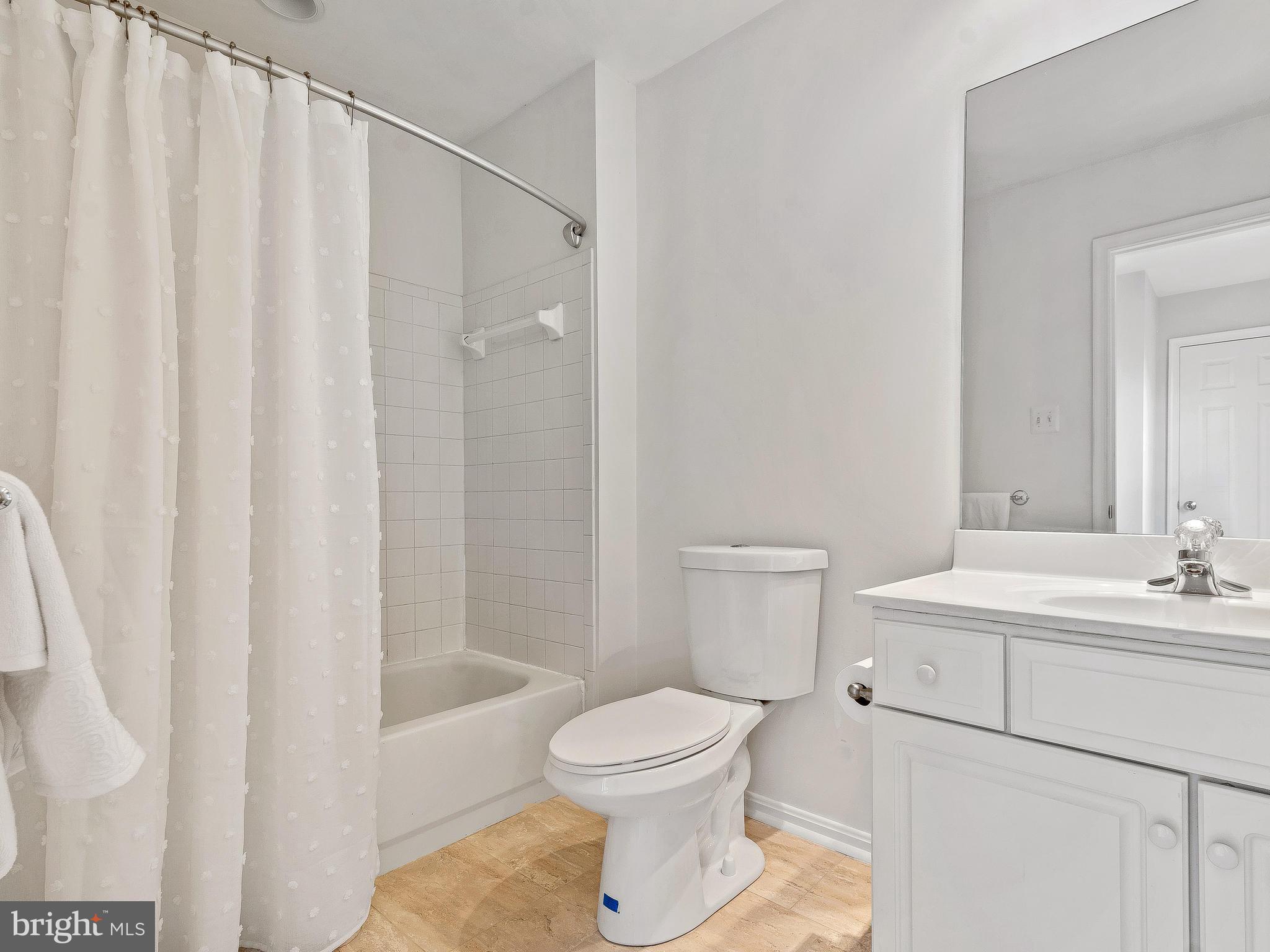 CHRISTIE ESTATES - Residential