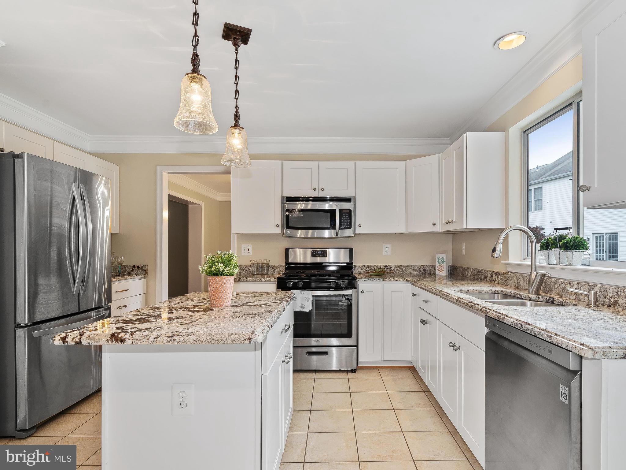 CHRISTIE ESTATES - Residential