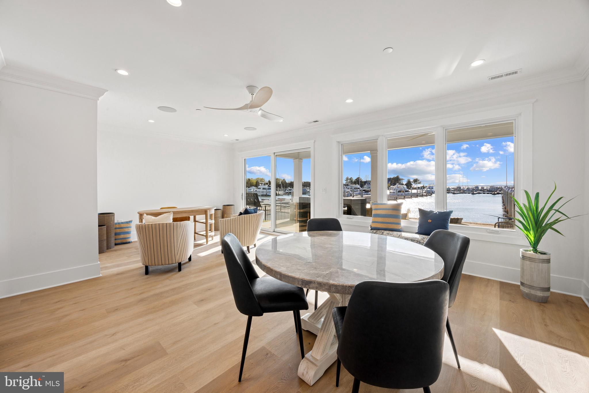 BAY BRIDGE MARINA - Residential