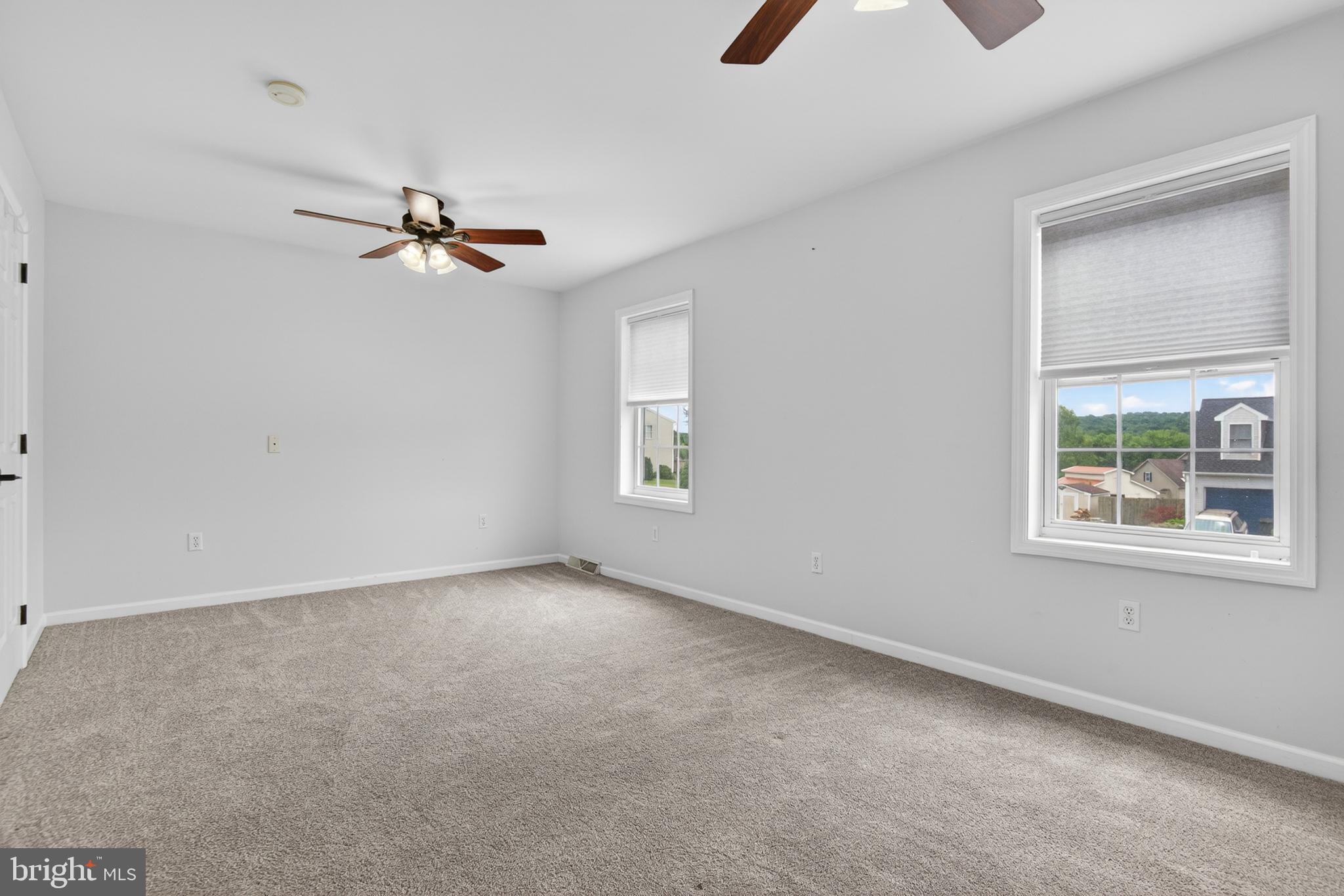 MAPLE RIDGE - Residential