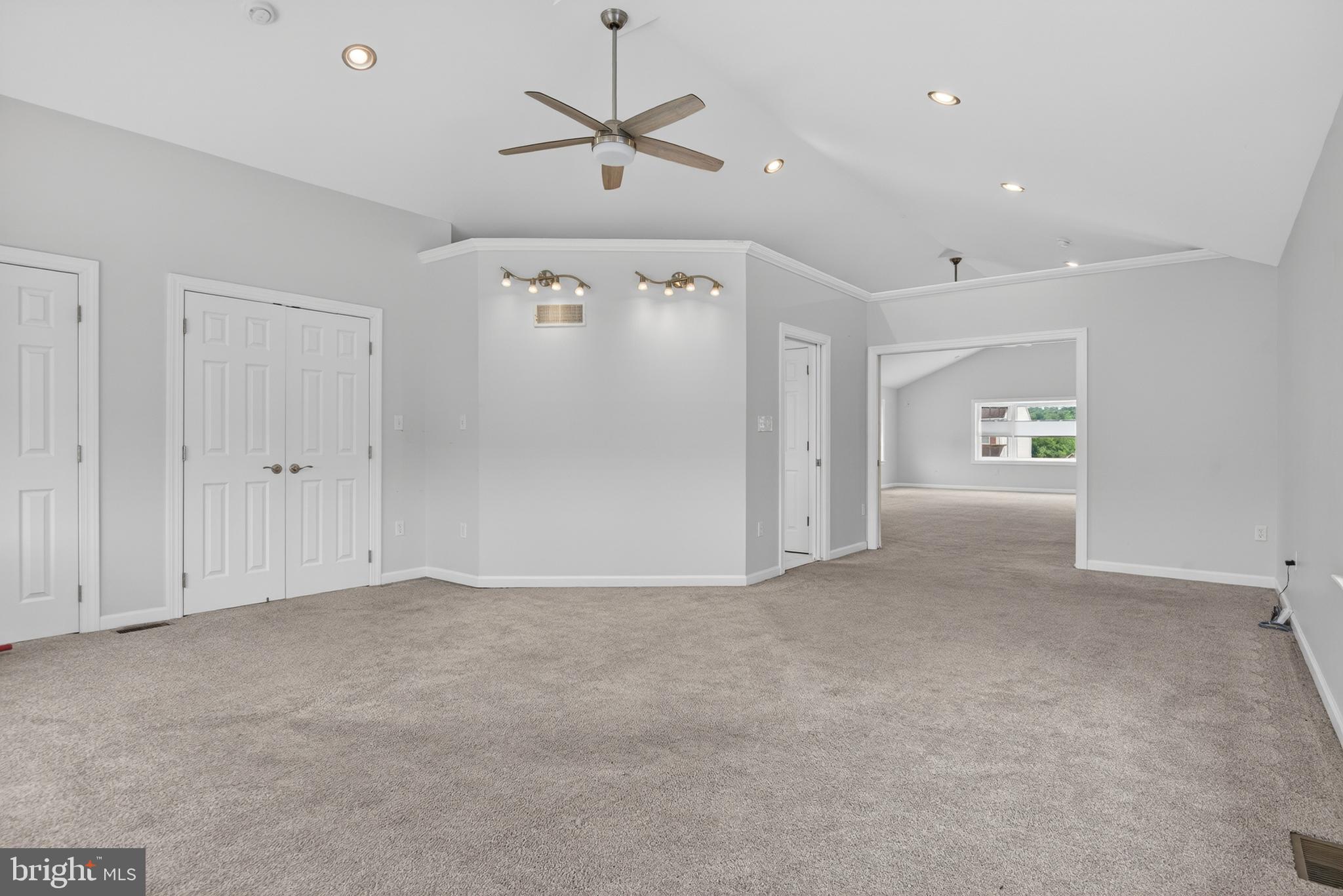 MAPLE RIDGE - Residential