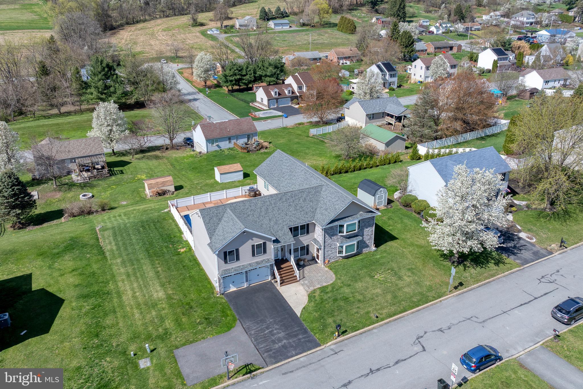 MAPLE RIDGE - Residential