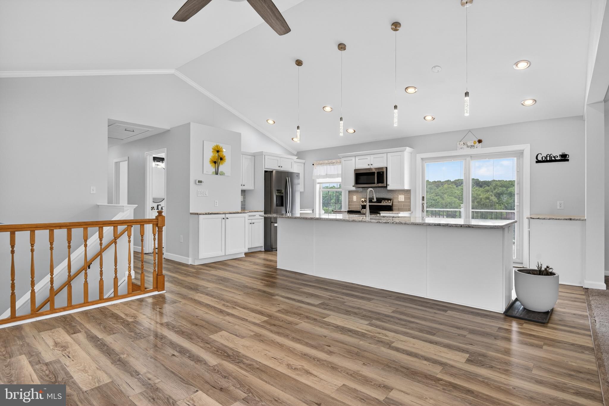 MAPLE RIDGE - Residential