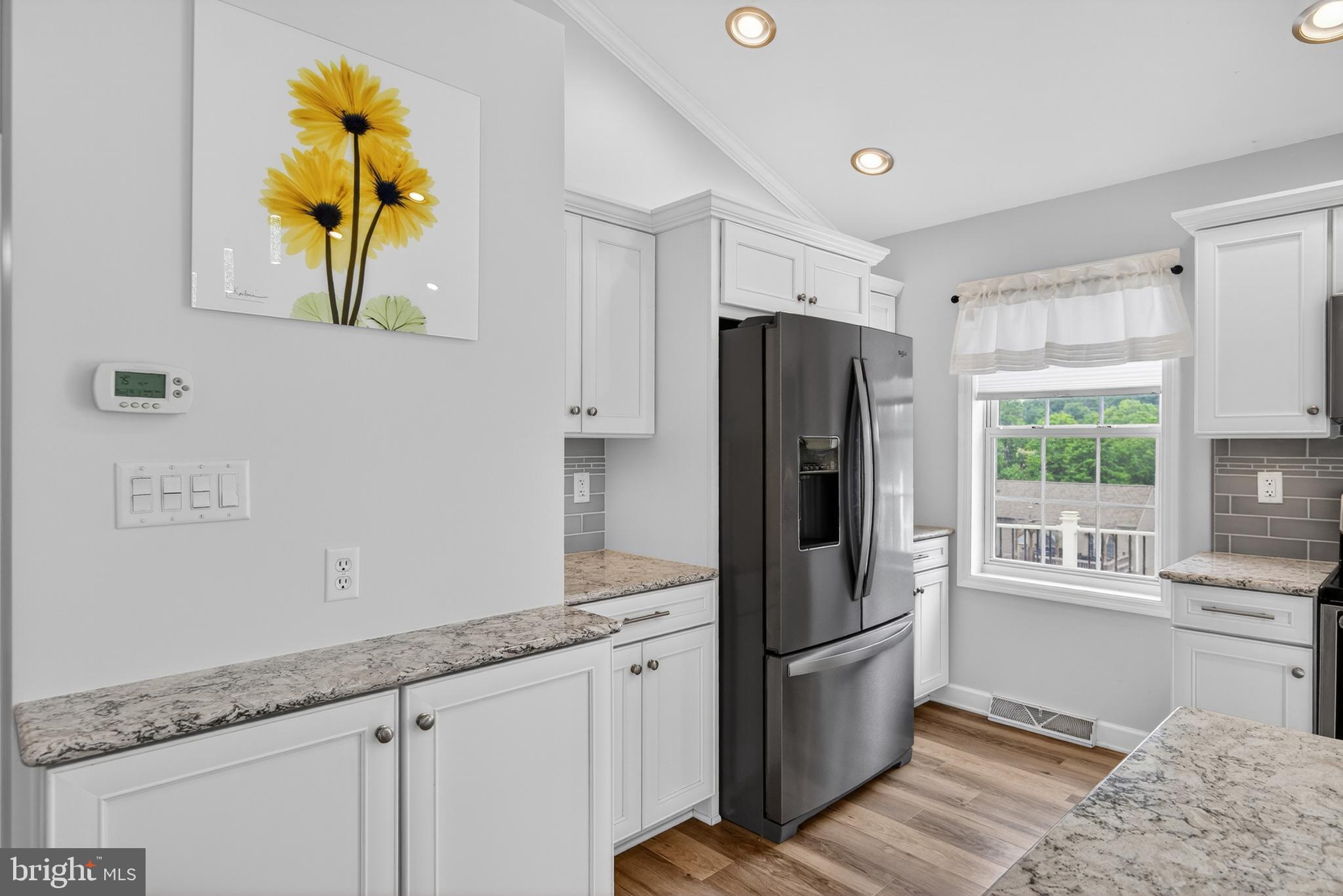 MAPLE RIDGE - Residential