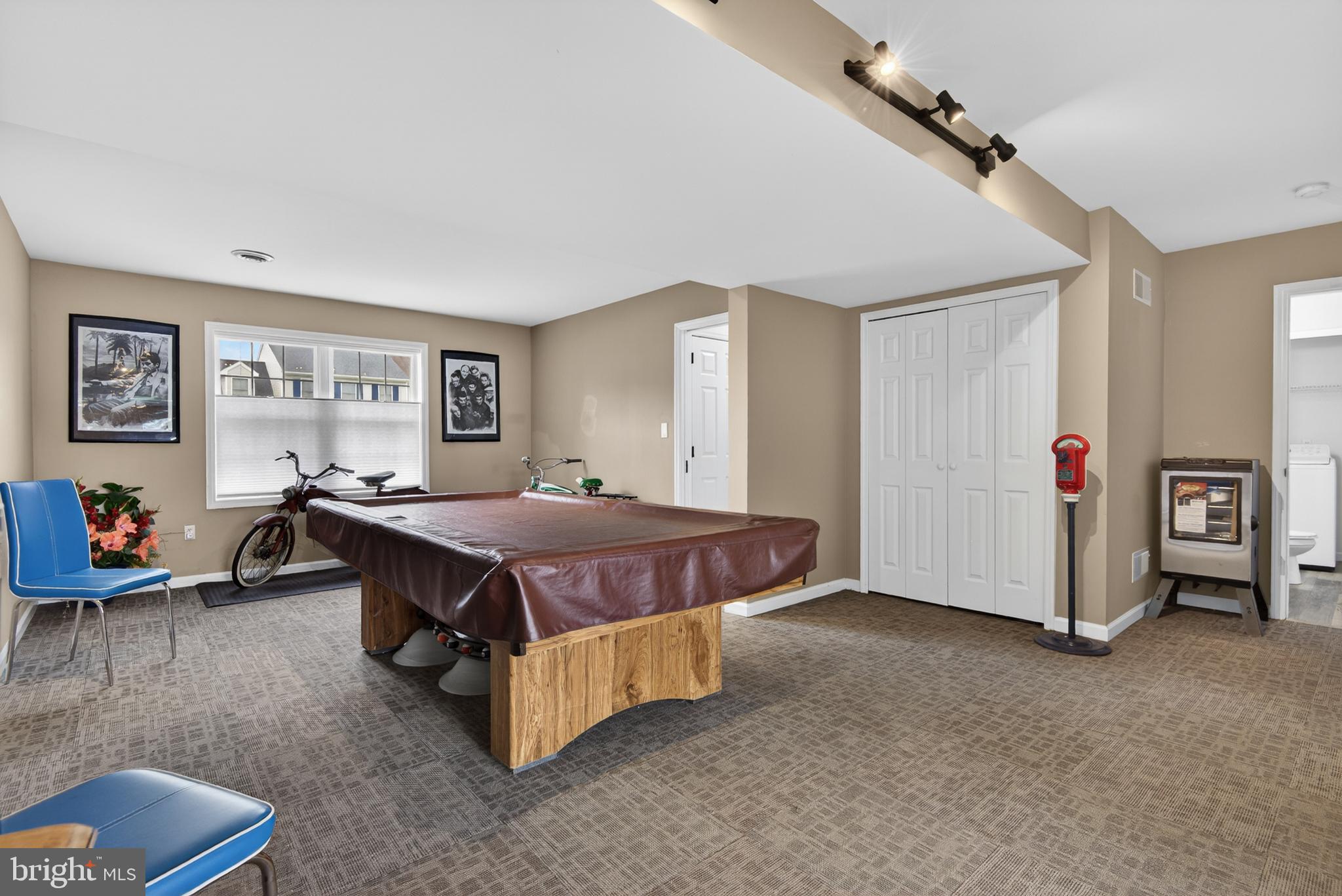 MAPLE RIDGE - Residential