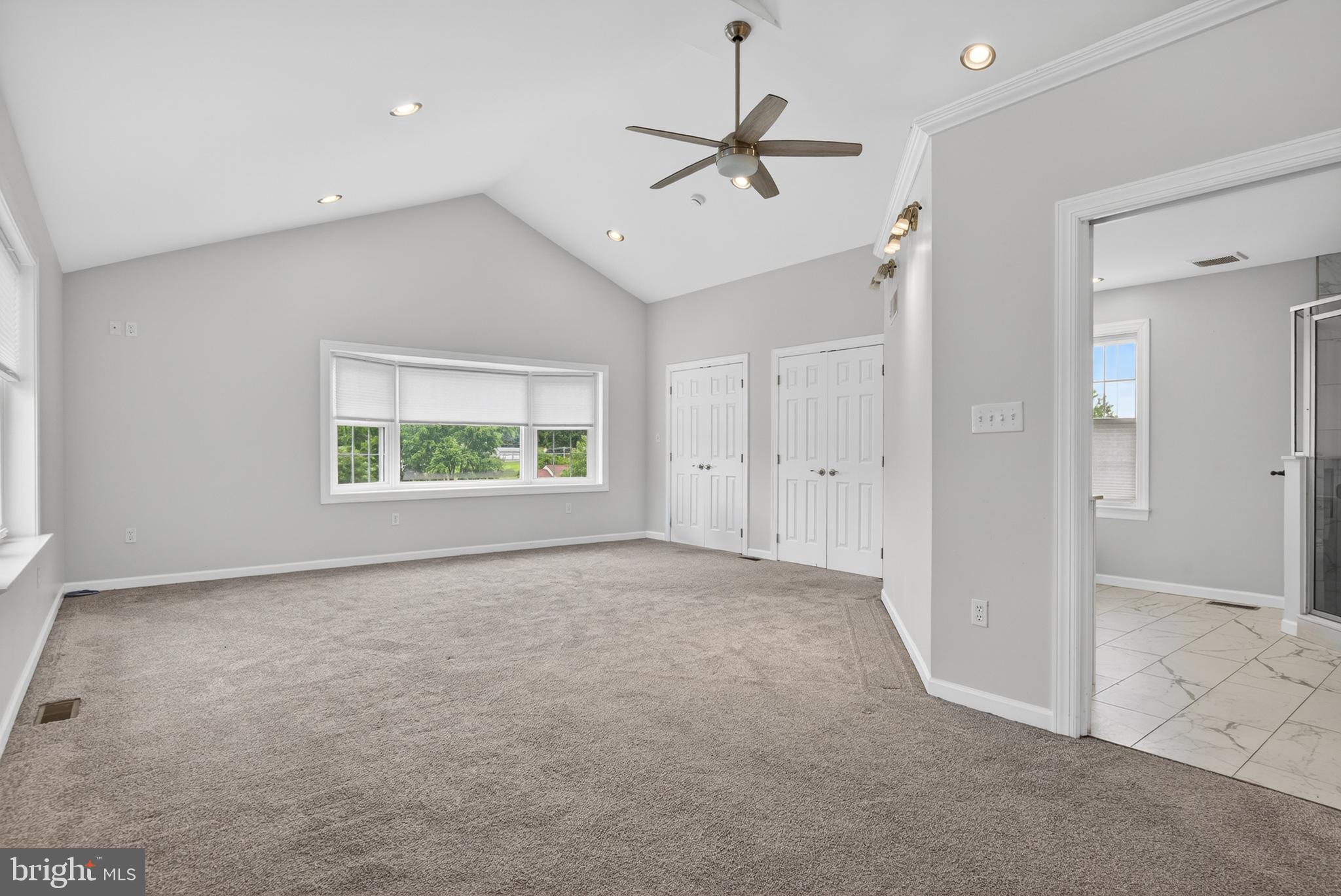 MAPLE RIDGE - Residential