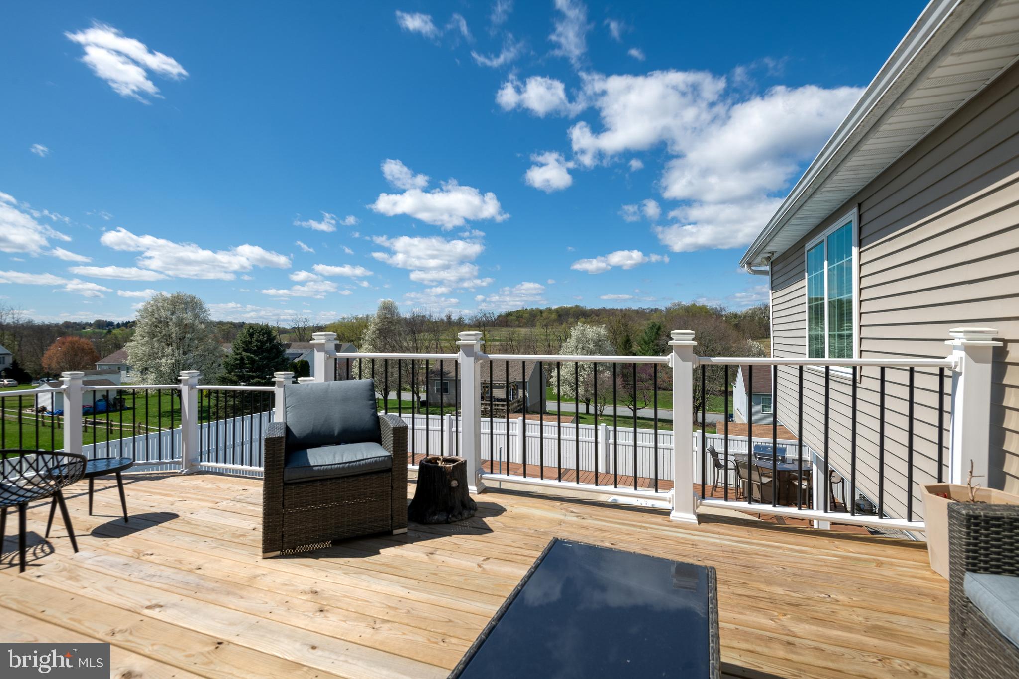MAPLE RIDGE - Residential