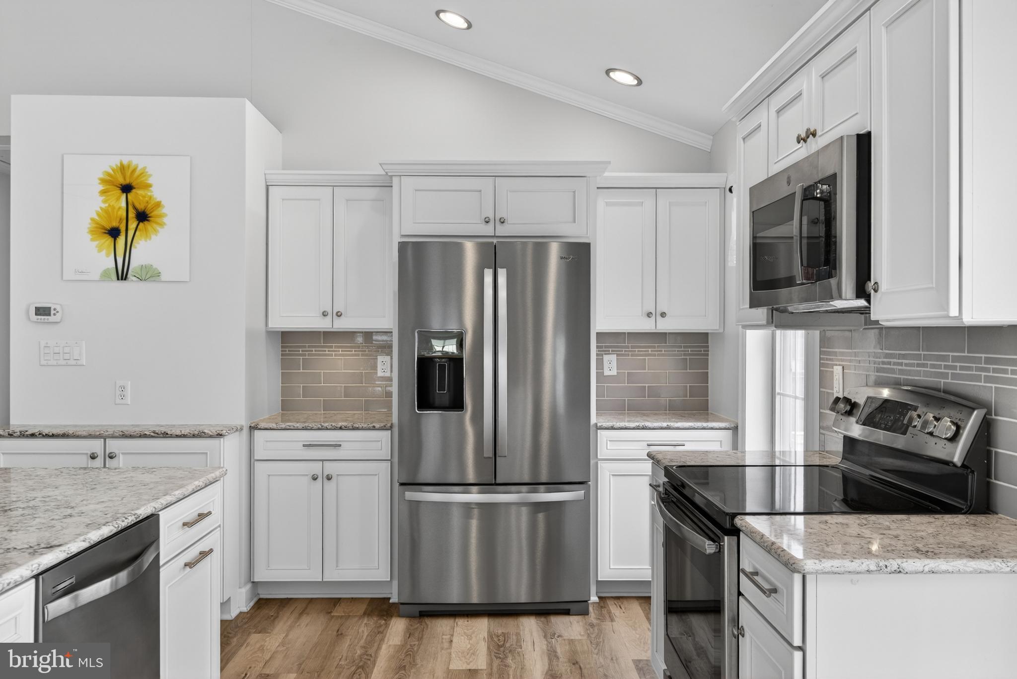 MAPLE RIDGE - Residential