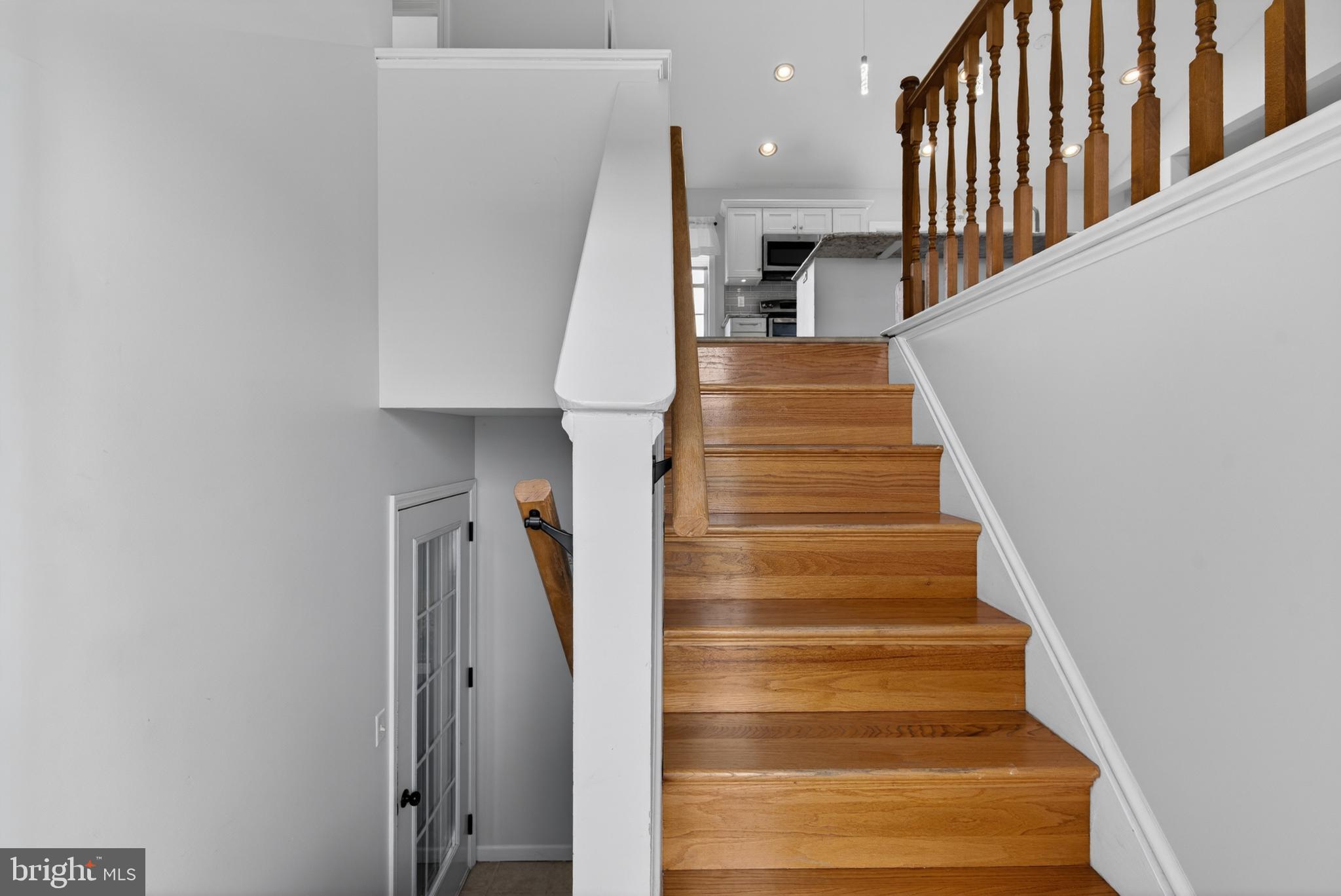 MAPLE RIDGE - Residential