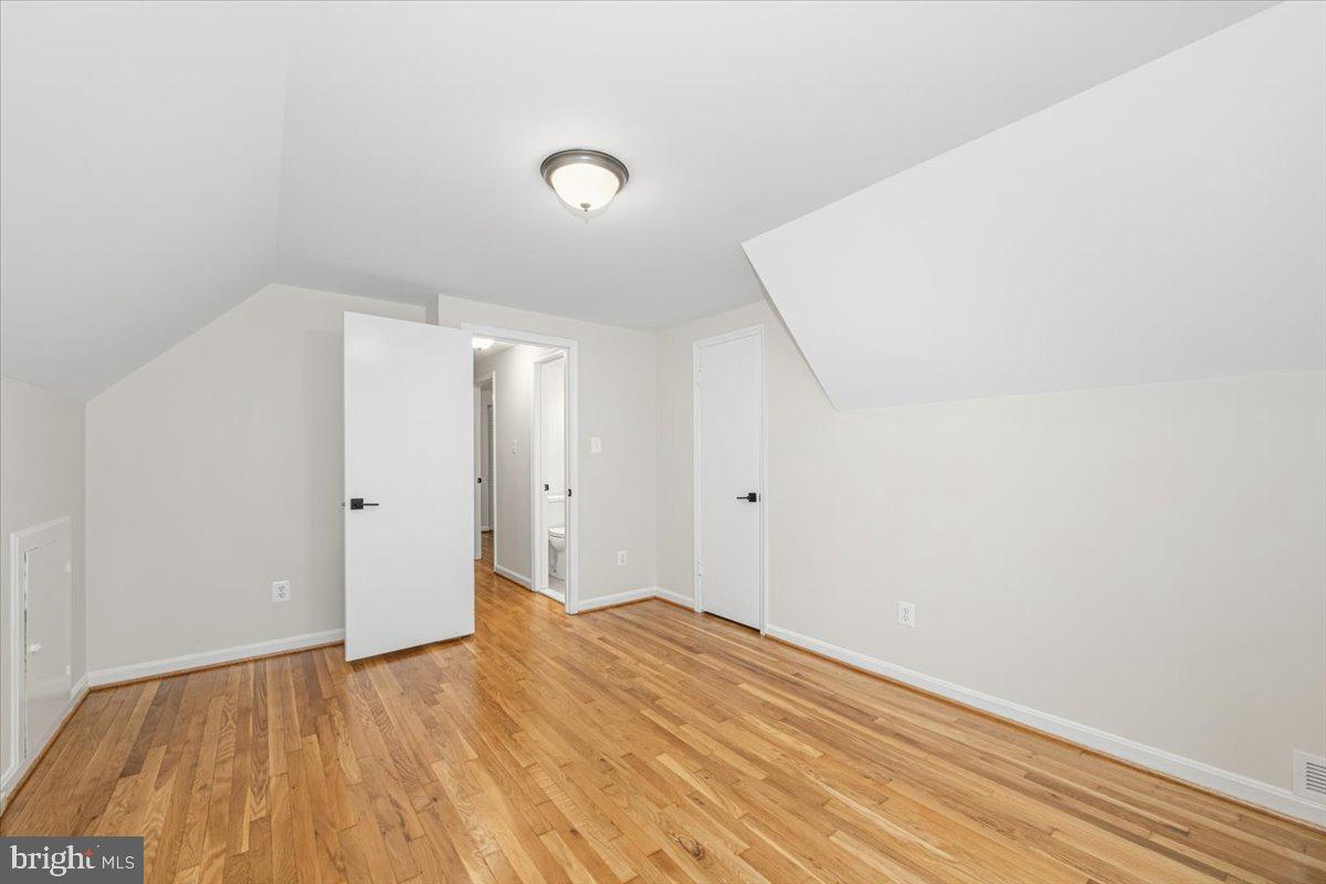 KINGS PARK - Residential