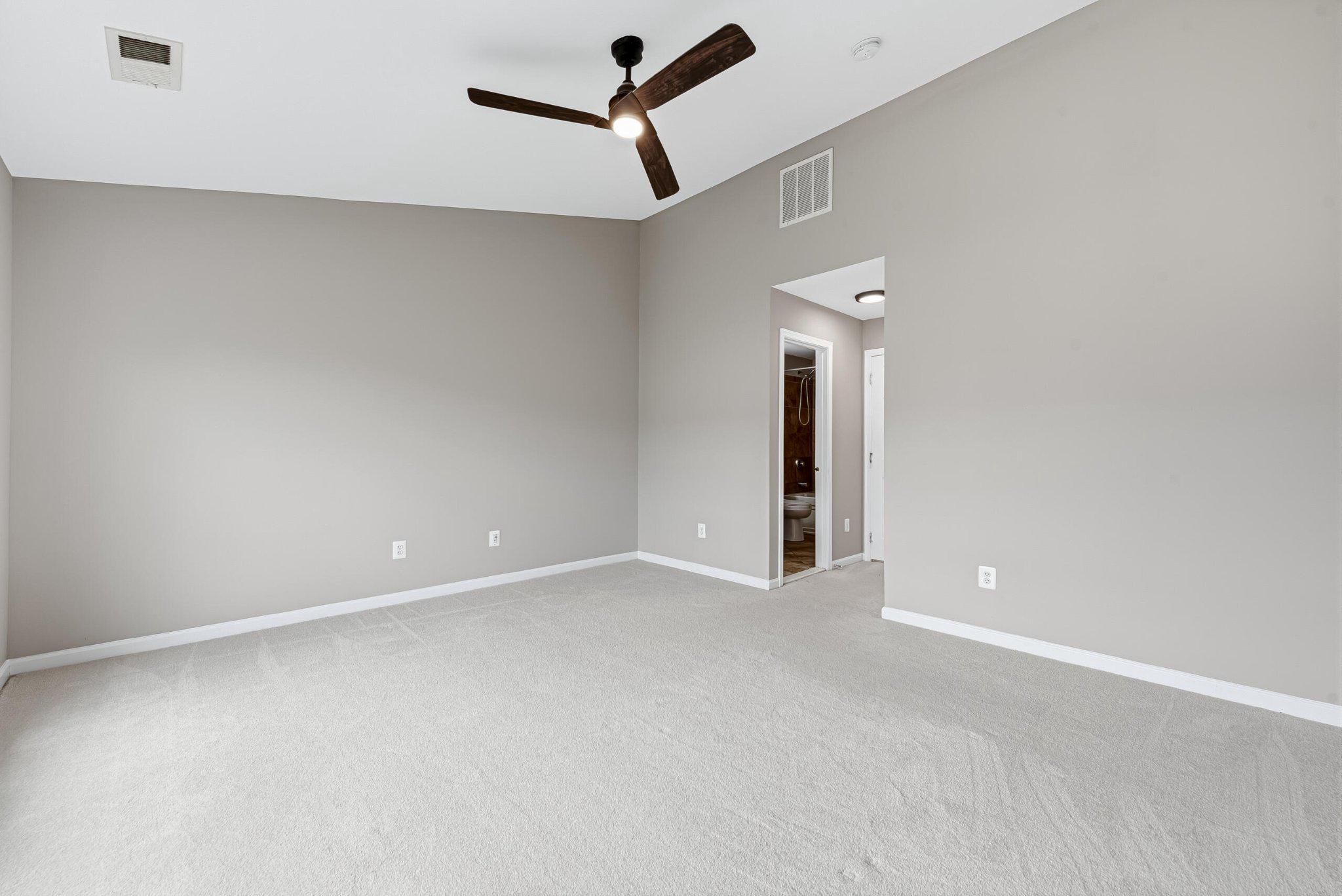 SOUTH RIDING - Residential