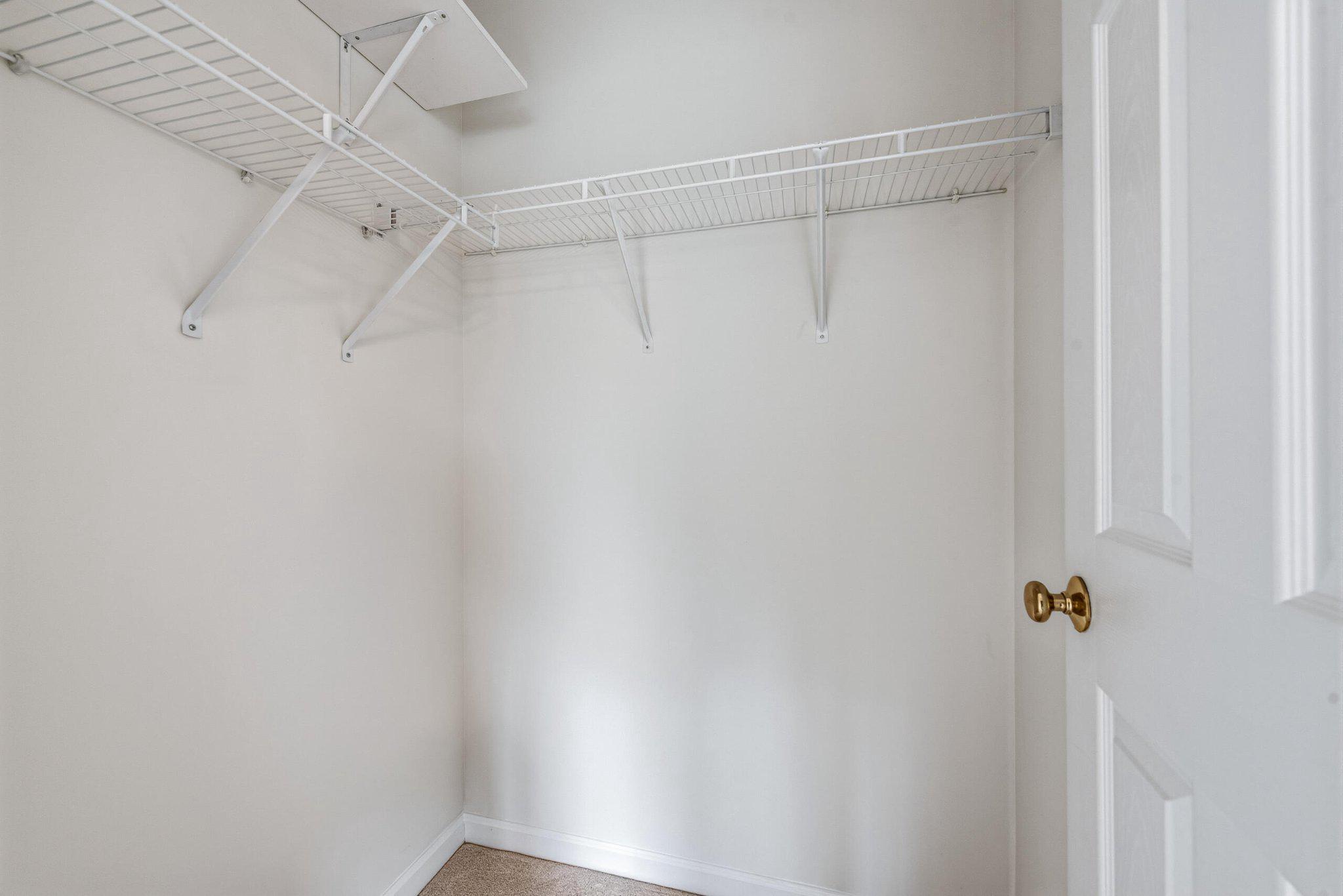 SOUTH RIDING - Residential