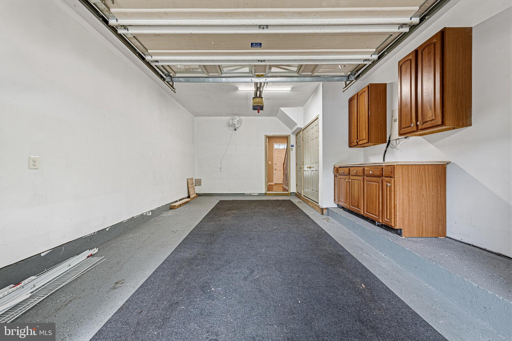 SOUTH RIDING - Residential