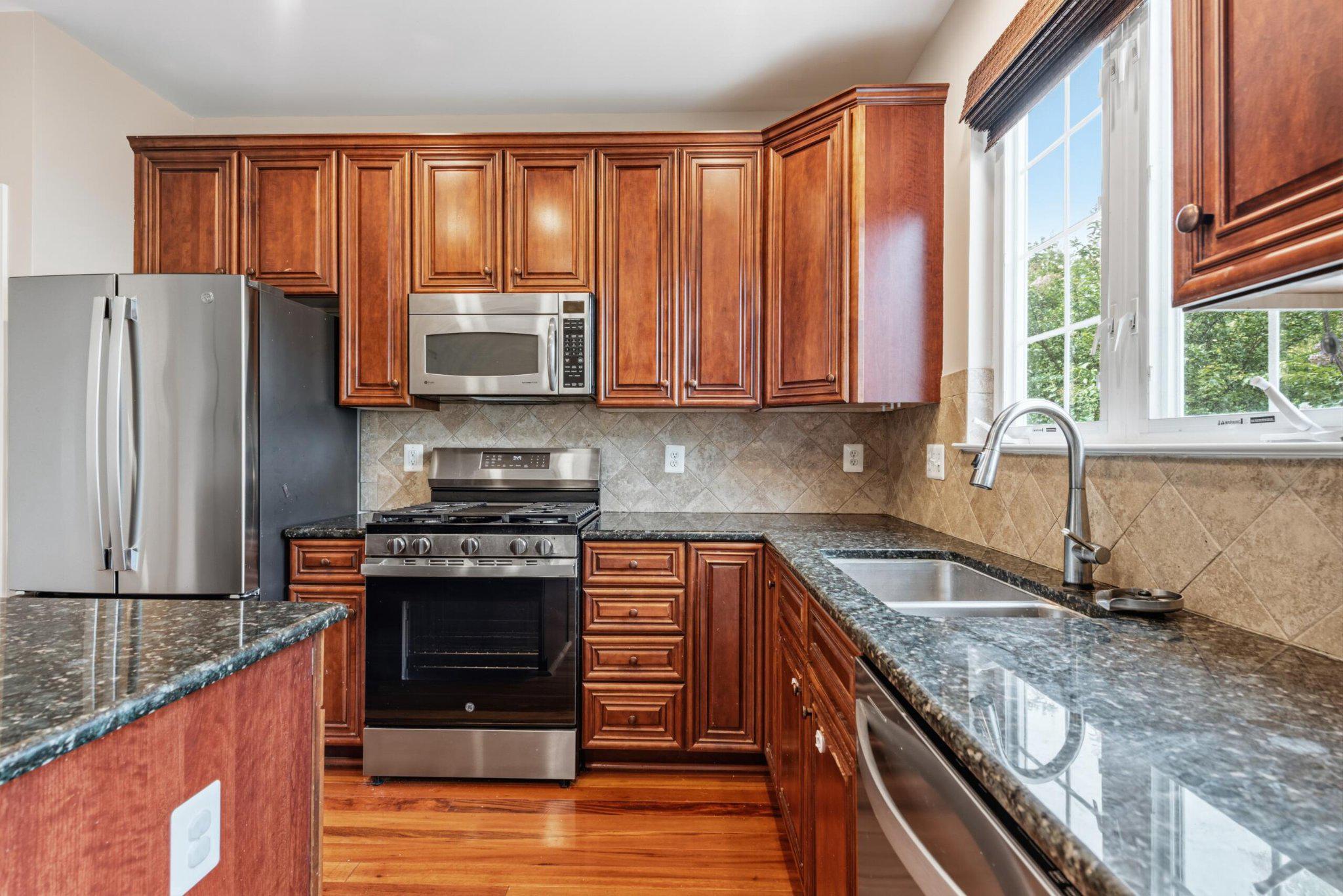 SOUTH RIDING - Residential