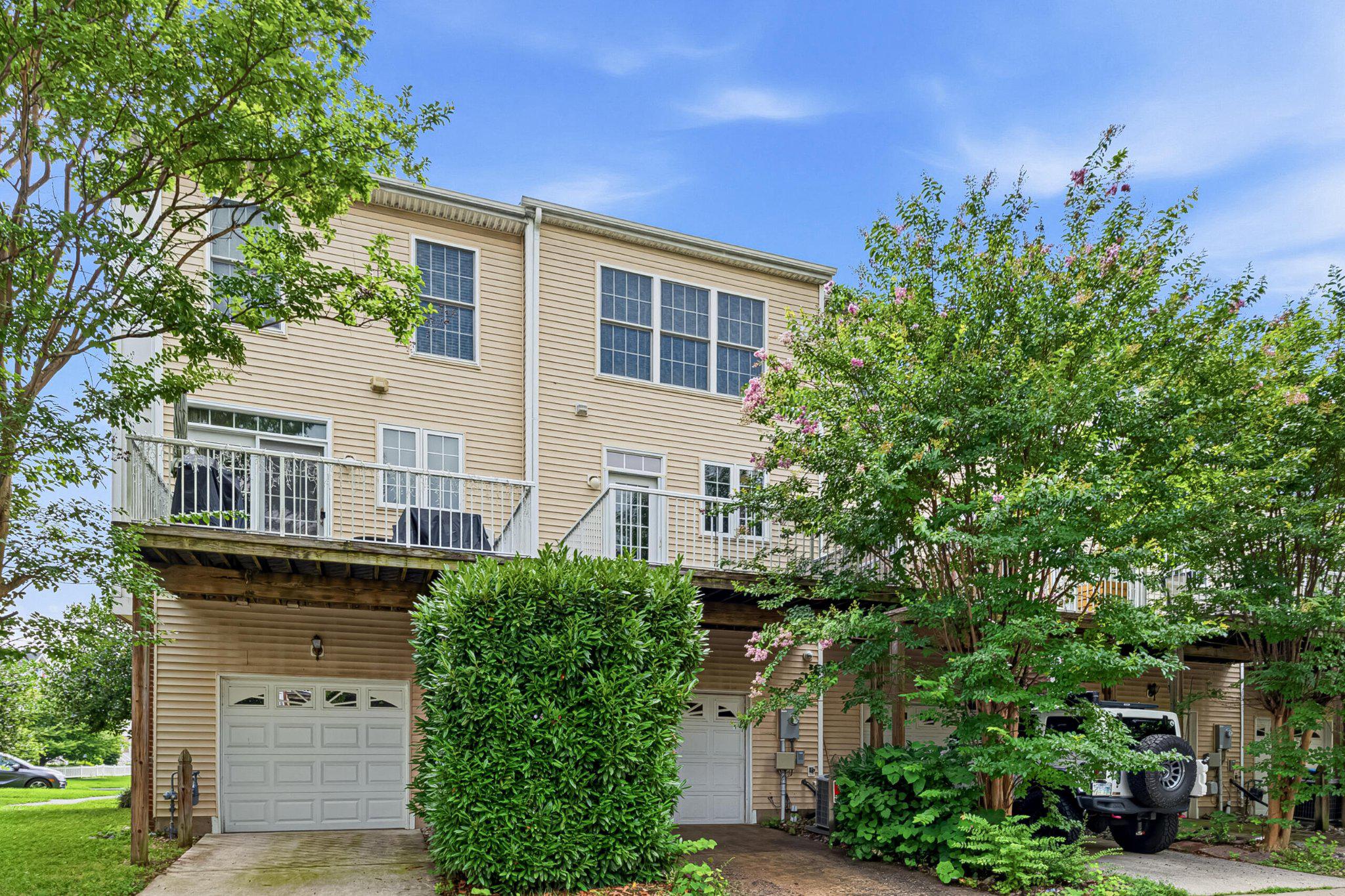 SOUTH RIDING - Residential