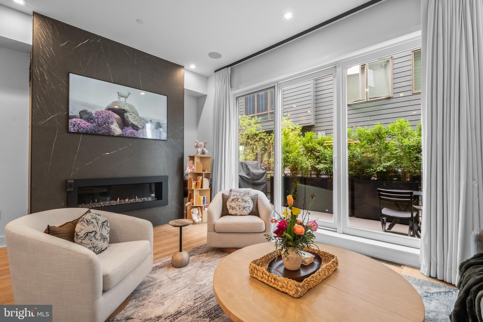 GRADUATE HOSPITAL - Residential
