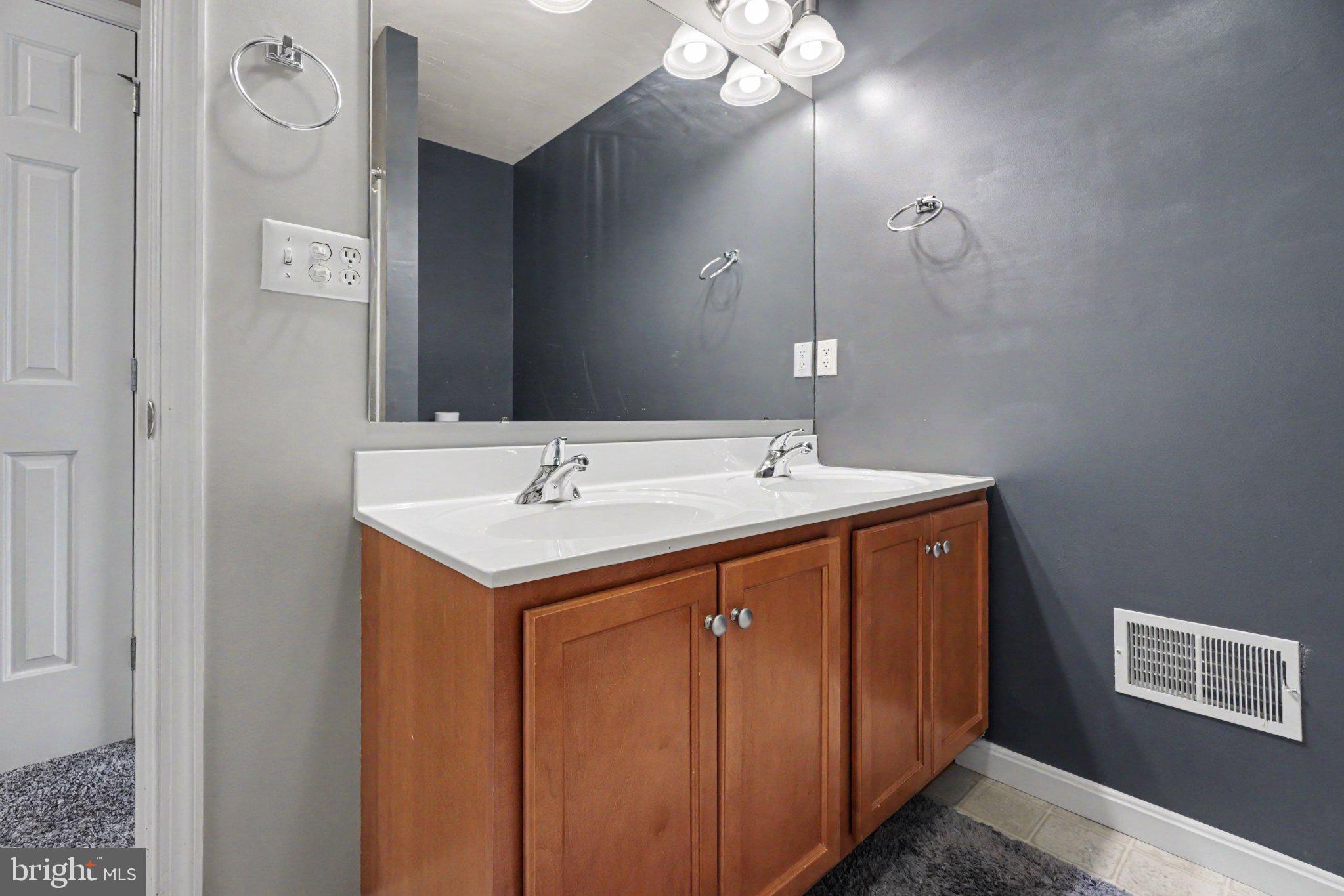WOODBRIDGE FARMS - Residential