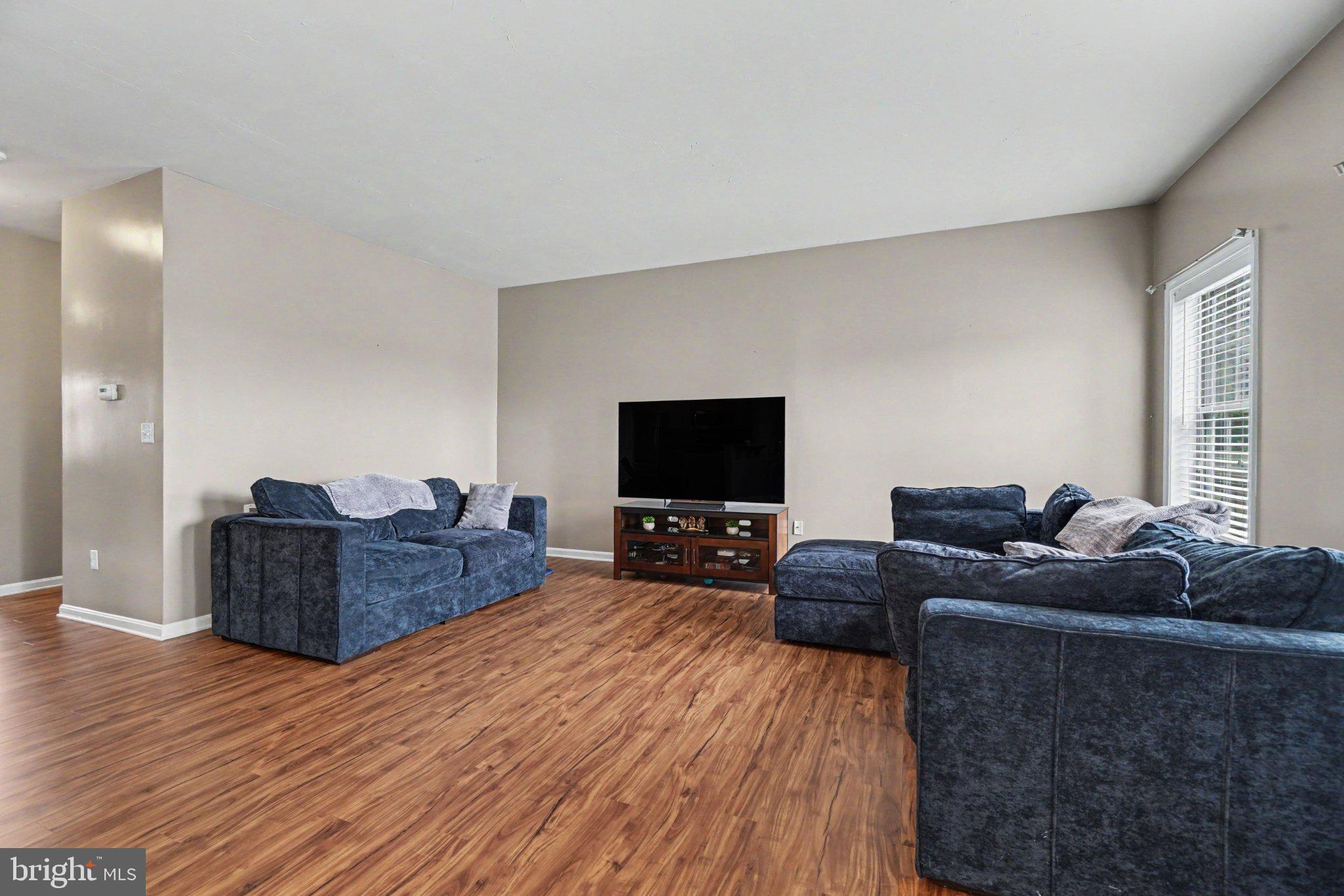 WOODBRIDGE FARMS - Residential