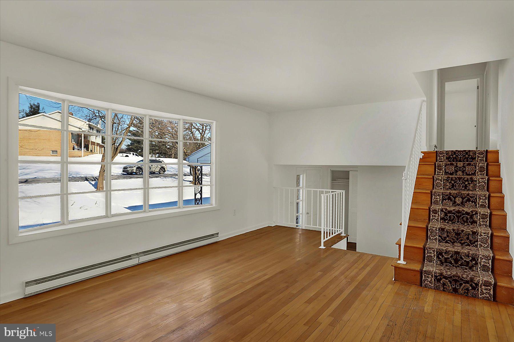 RIDGE HILLS - Residential
