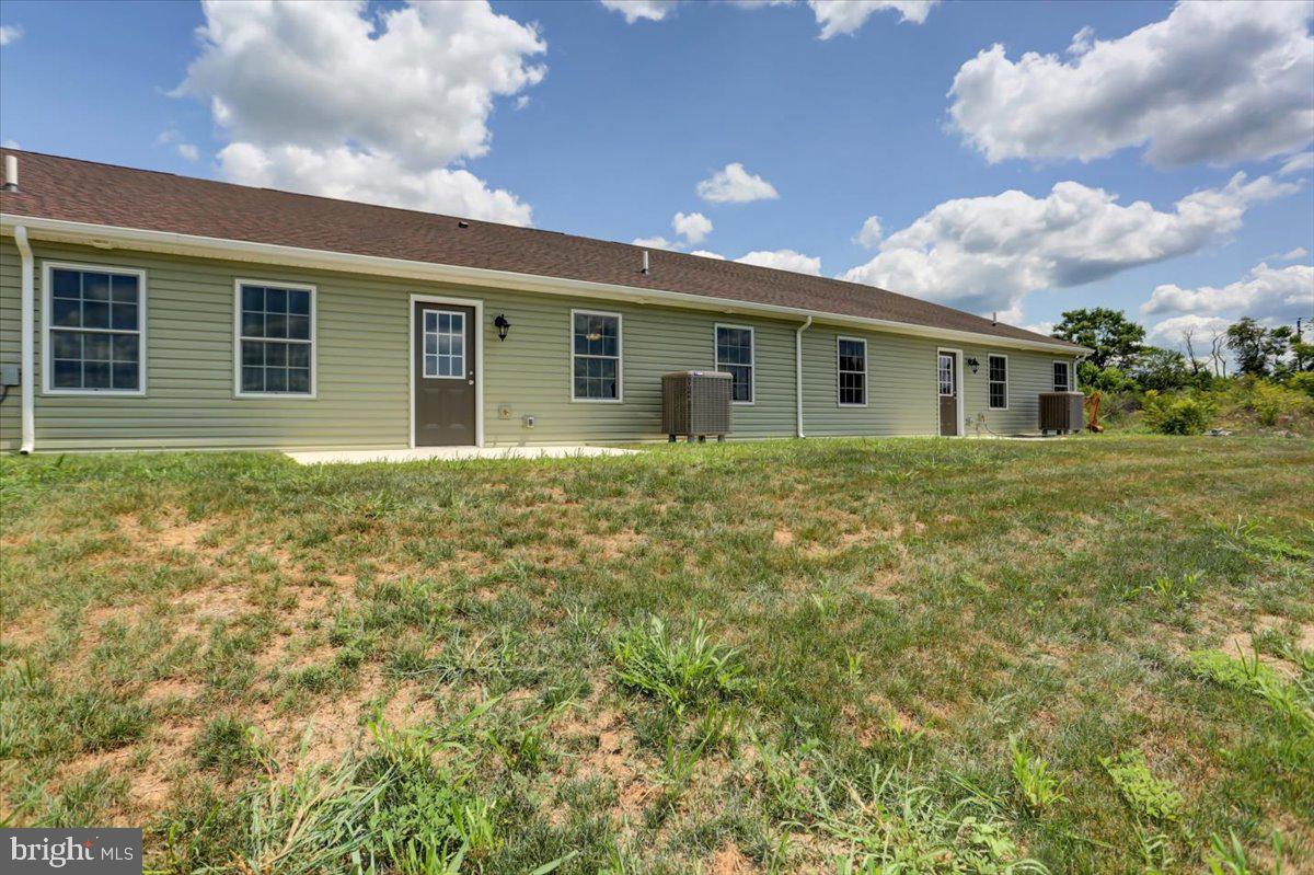 THORNWOOD VILLAGE - Residential