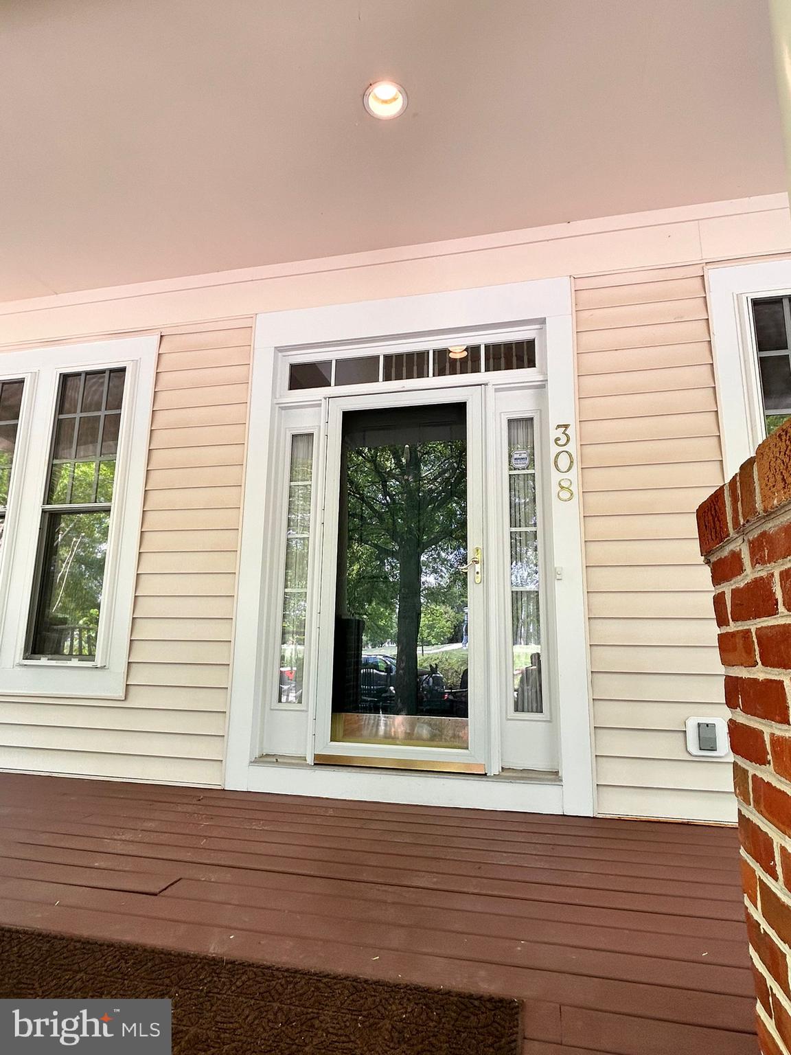KING FARM WATKINS POND - Residential Lease