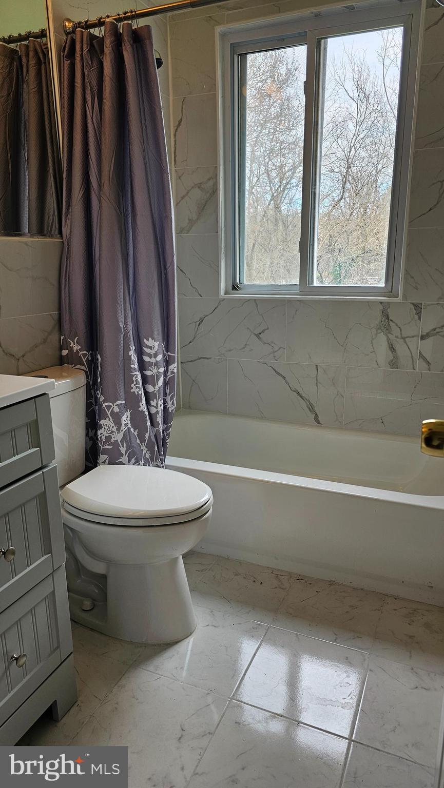 GARDENS AT OWINGS MILLS - Residential Lease