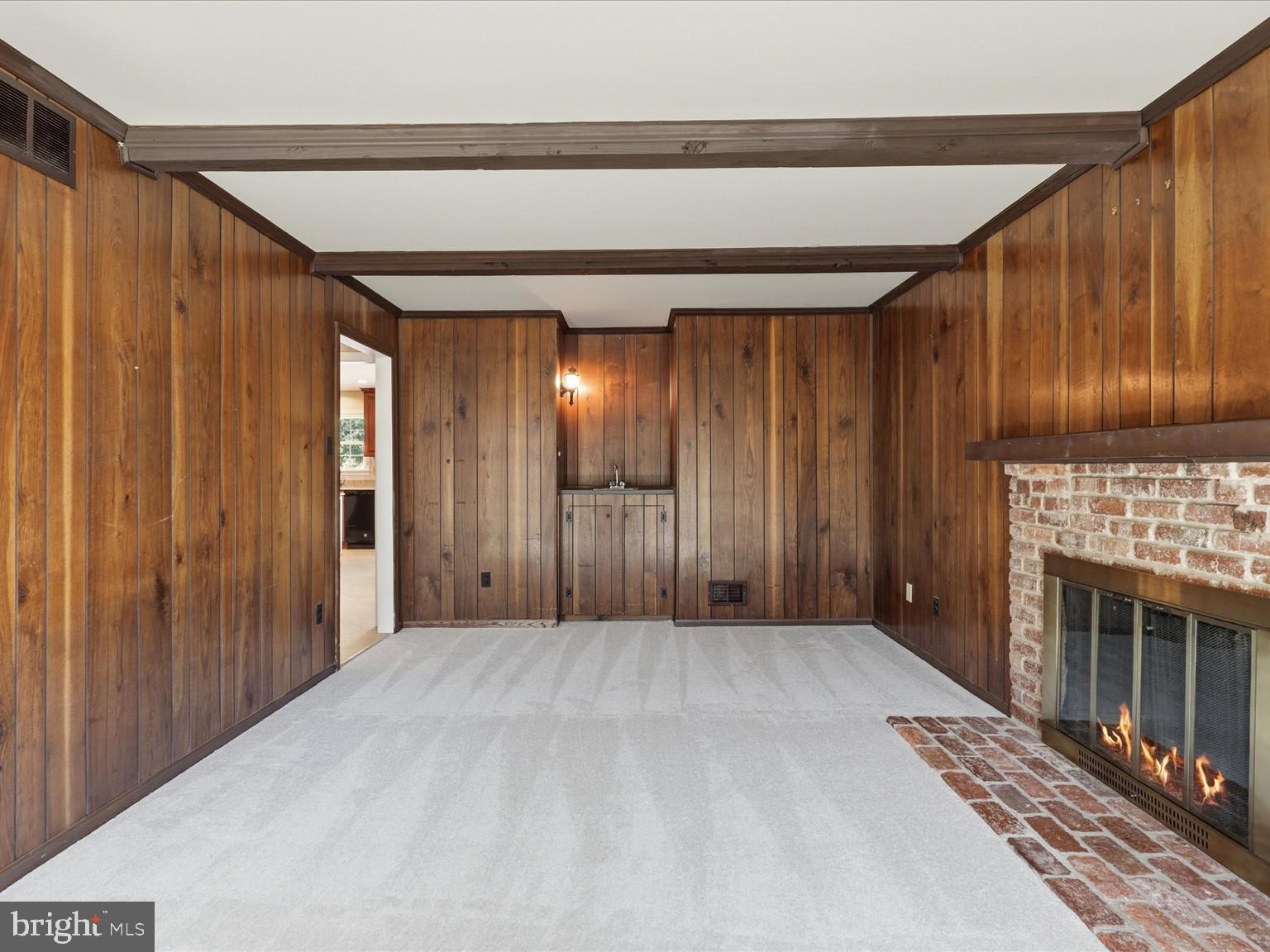 ASHFORD EAST - Residential