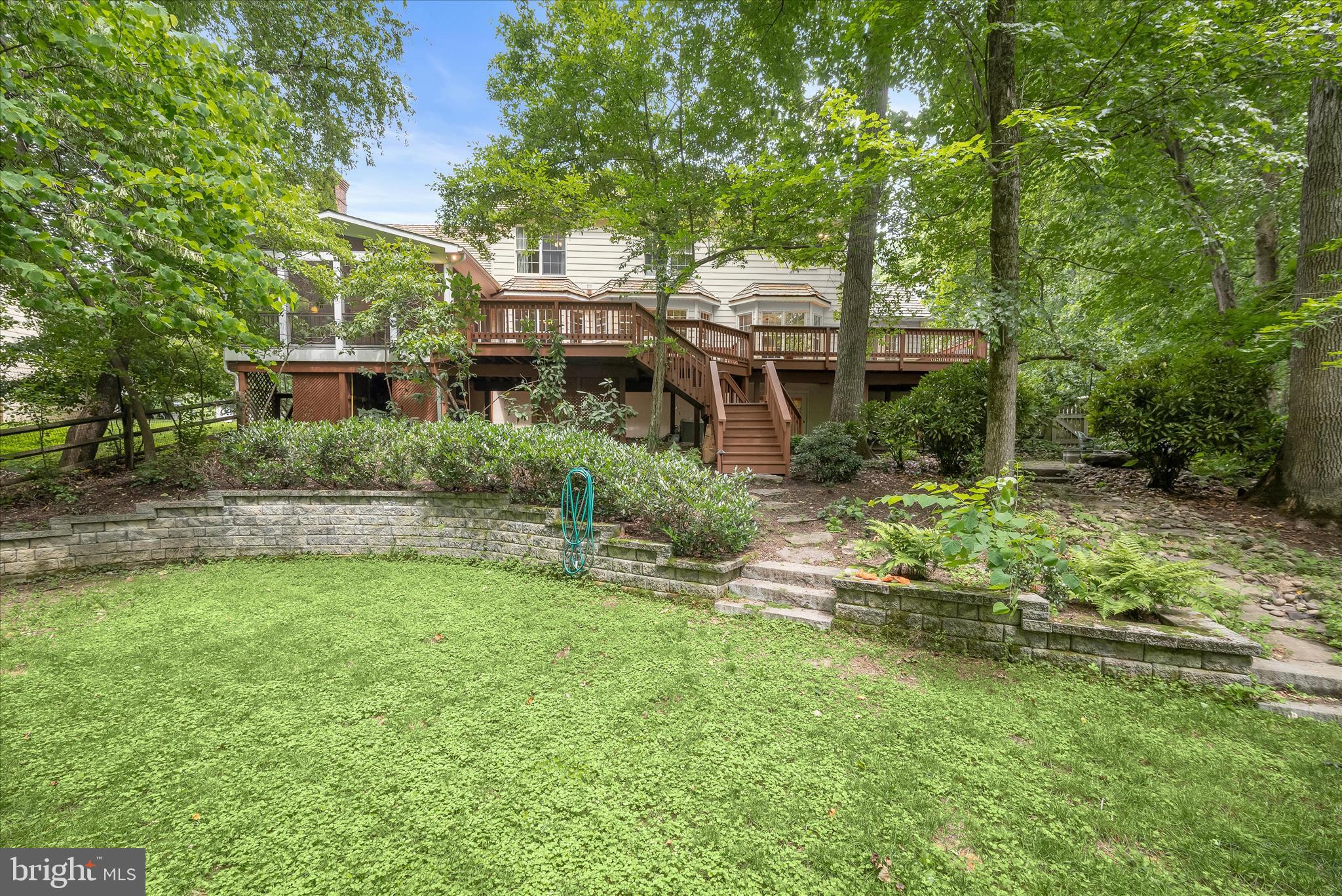 VILLAGE OF HICKORY RIDGE - Residential