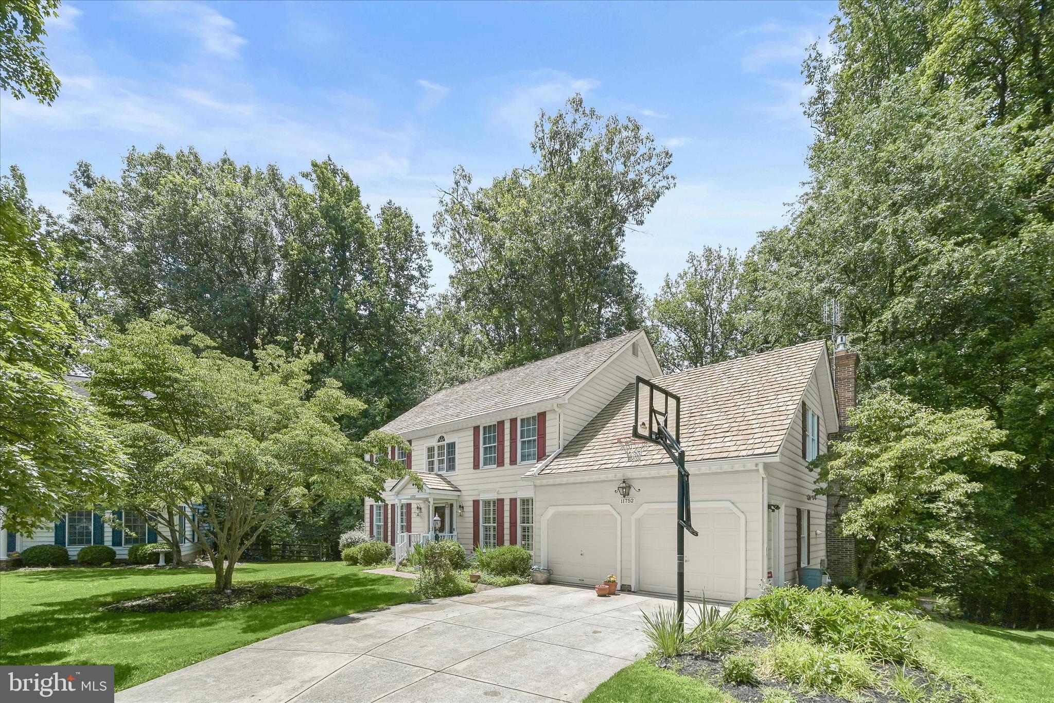 VILLAGE OF HICKORY RIDGE - Residential