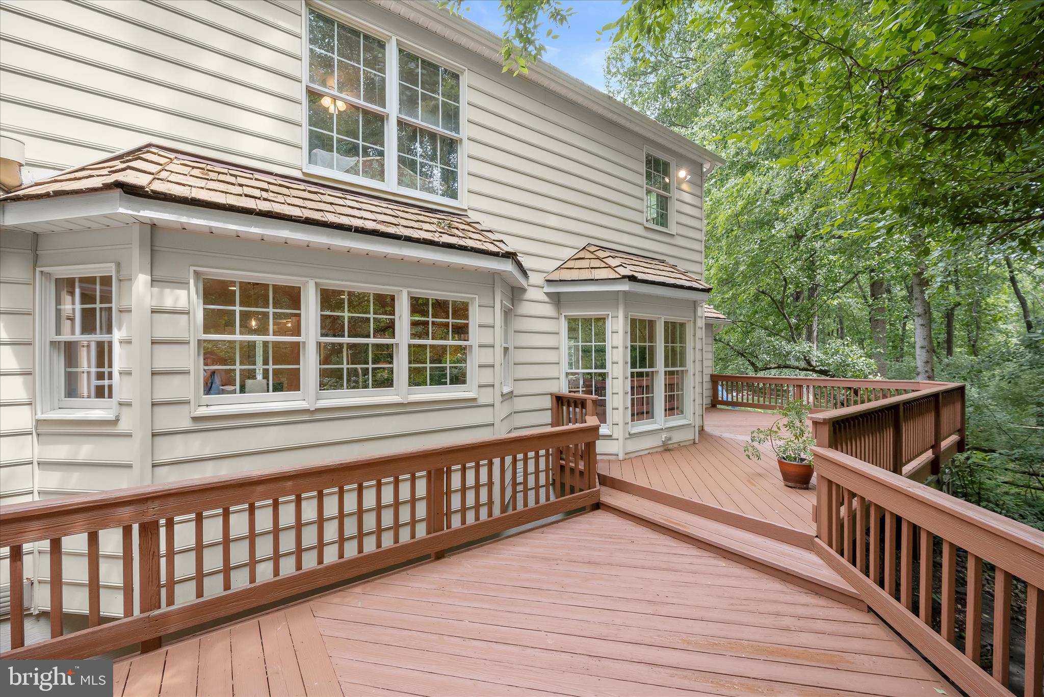 VILLAGE OF HICKORY RIDGE - Residential