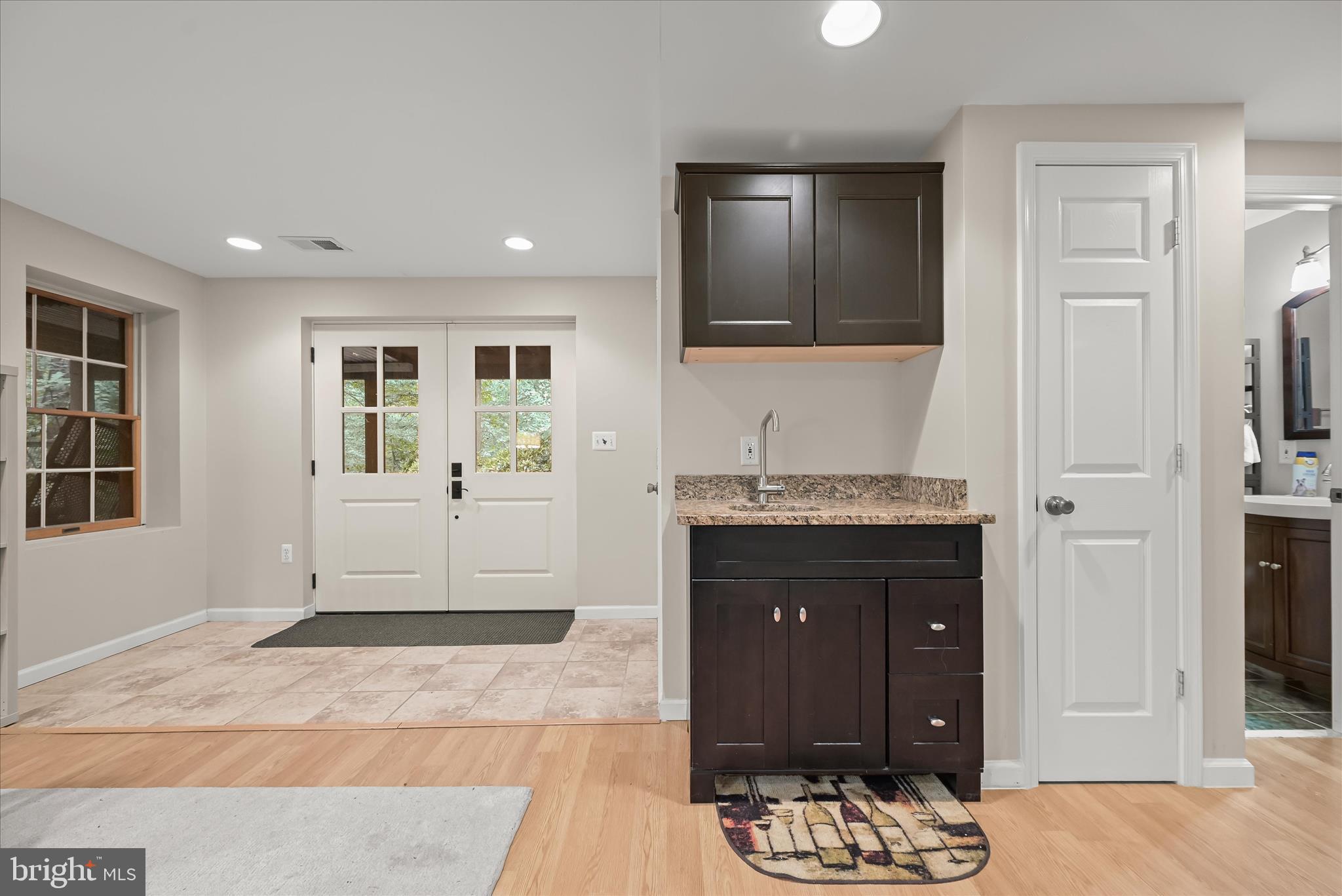 VILLAGE OF HICKORY RIDGE - Residential