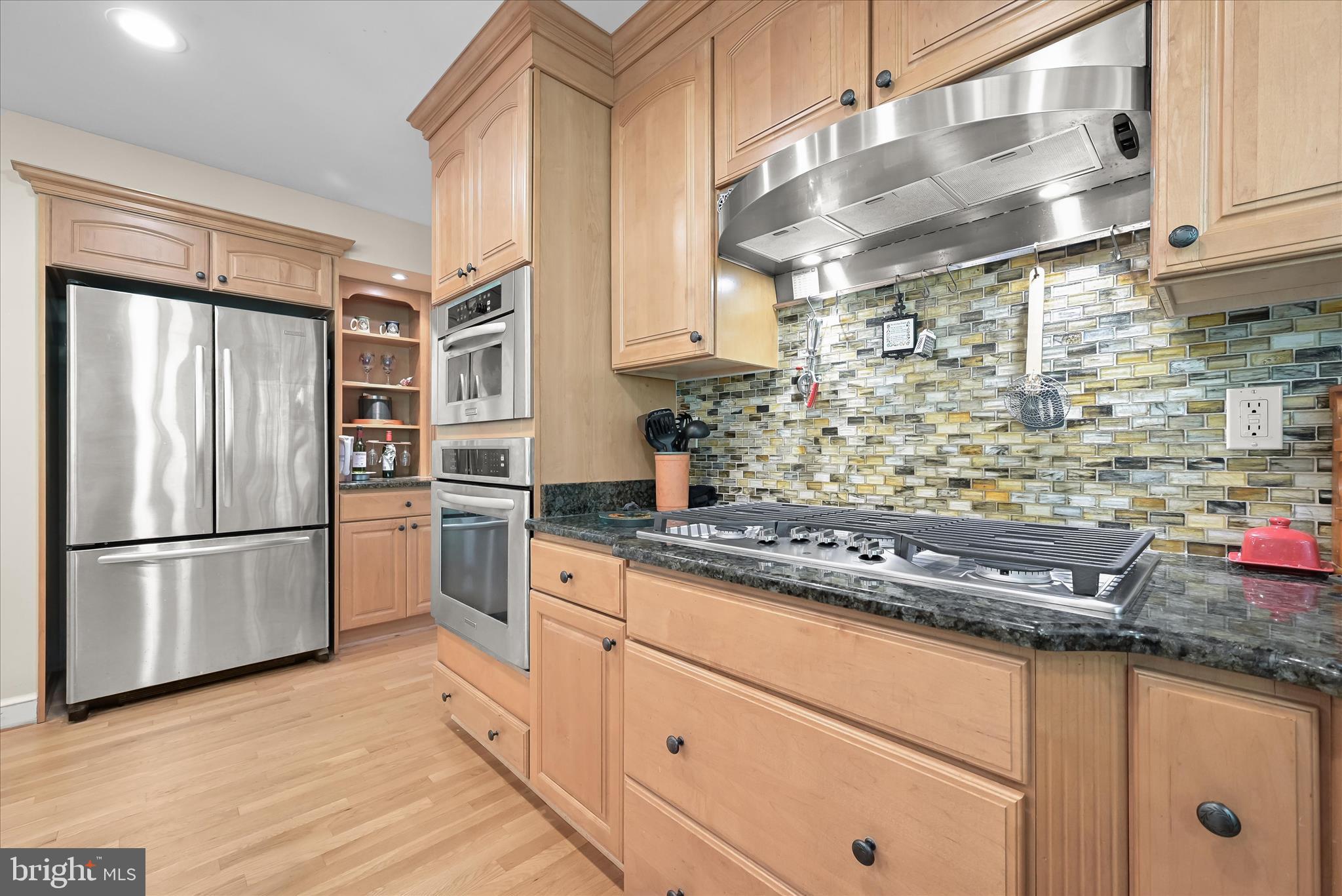 VILLAGE OF HICKORY RIDGE - Residential